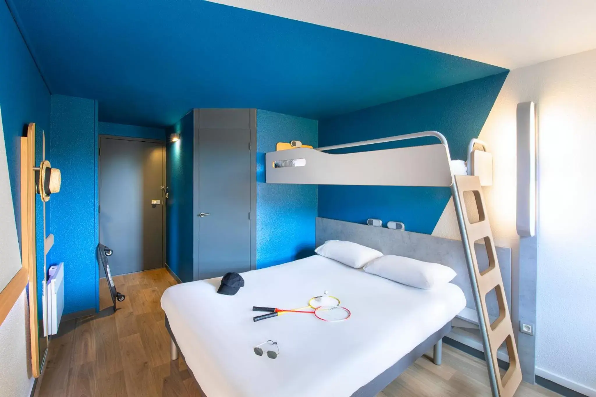 Bed in ibis budget Grenoble Voreppe