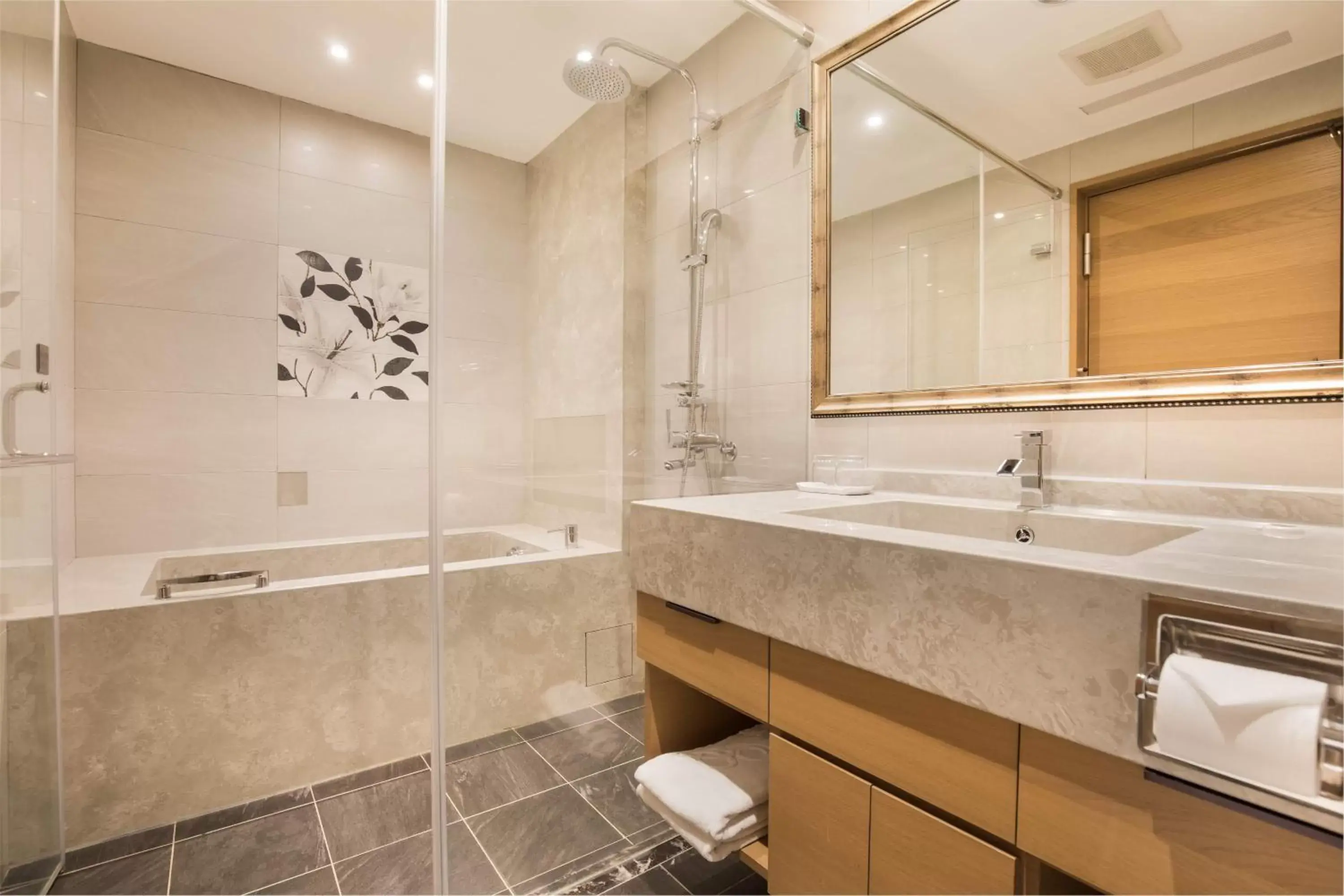 Shower, Bathroom in Green World Grand NanJing