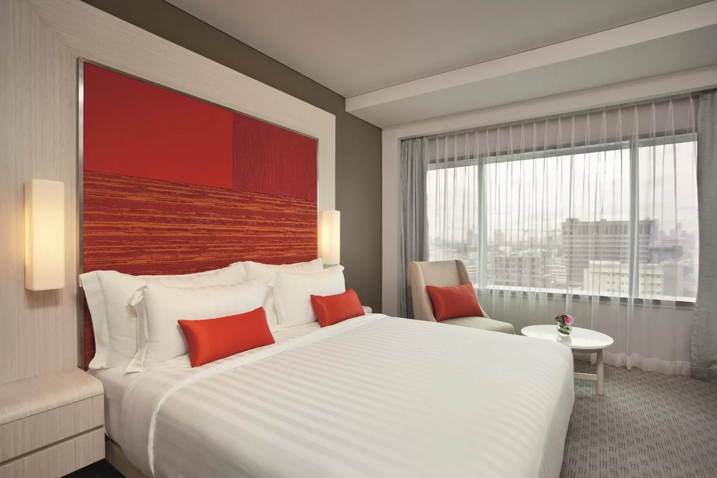 Bed in Grand Mercure Jakarta Harmoni