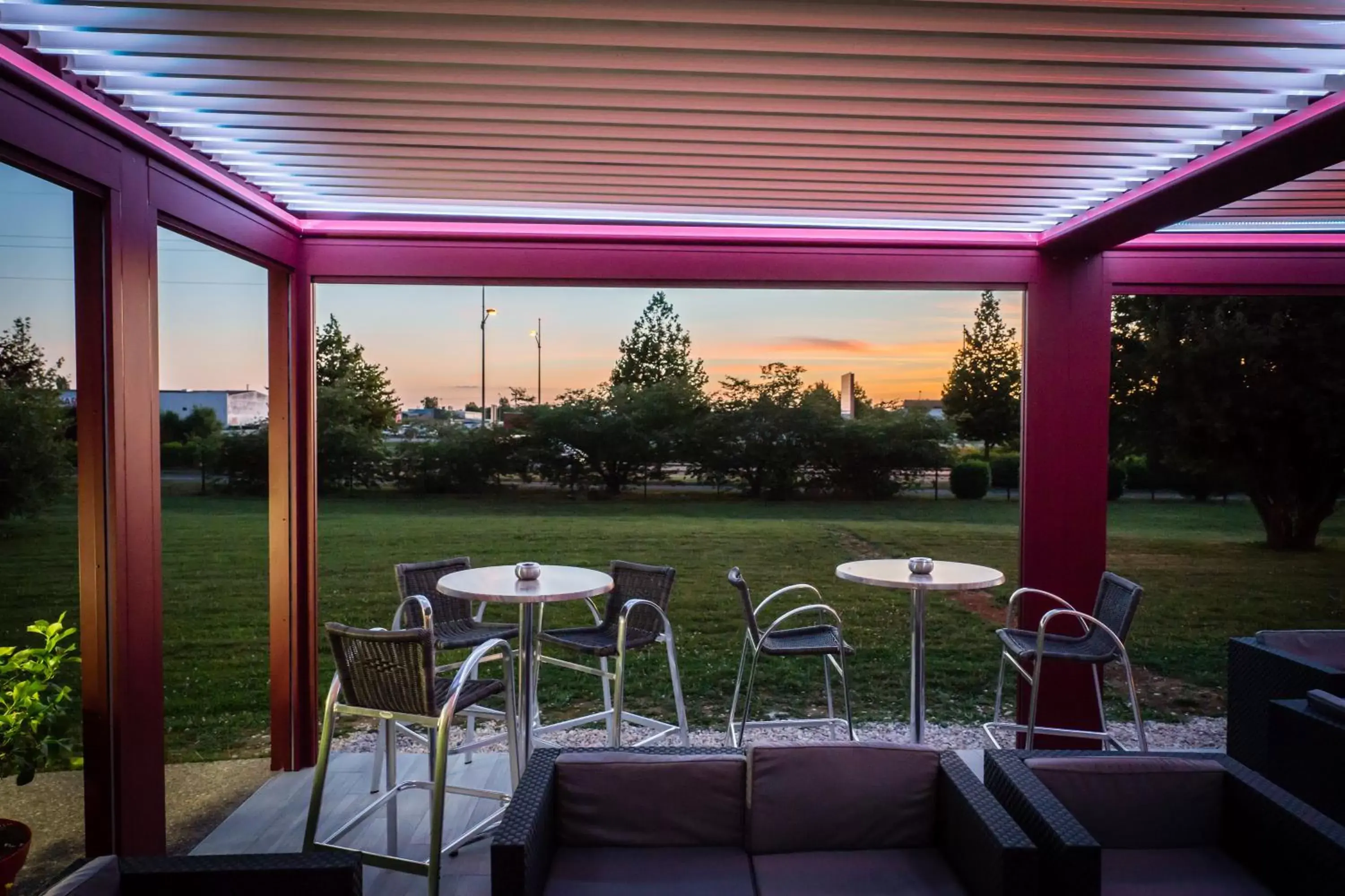 Patio in Hotel Ambotel