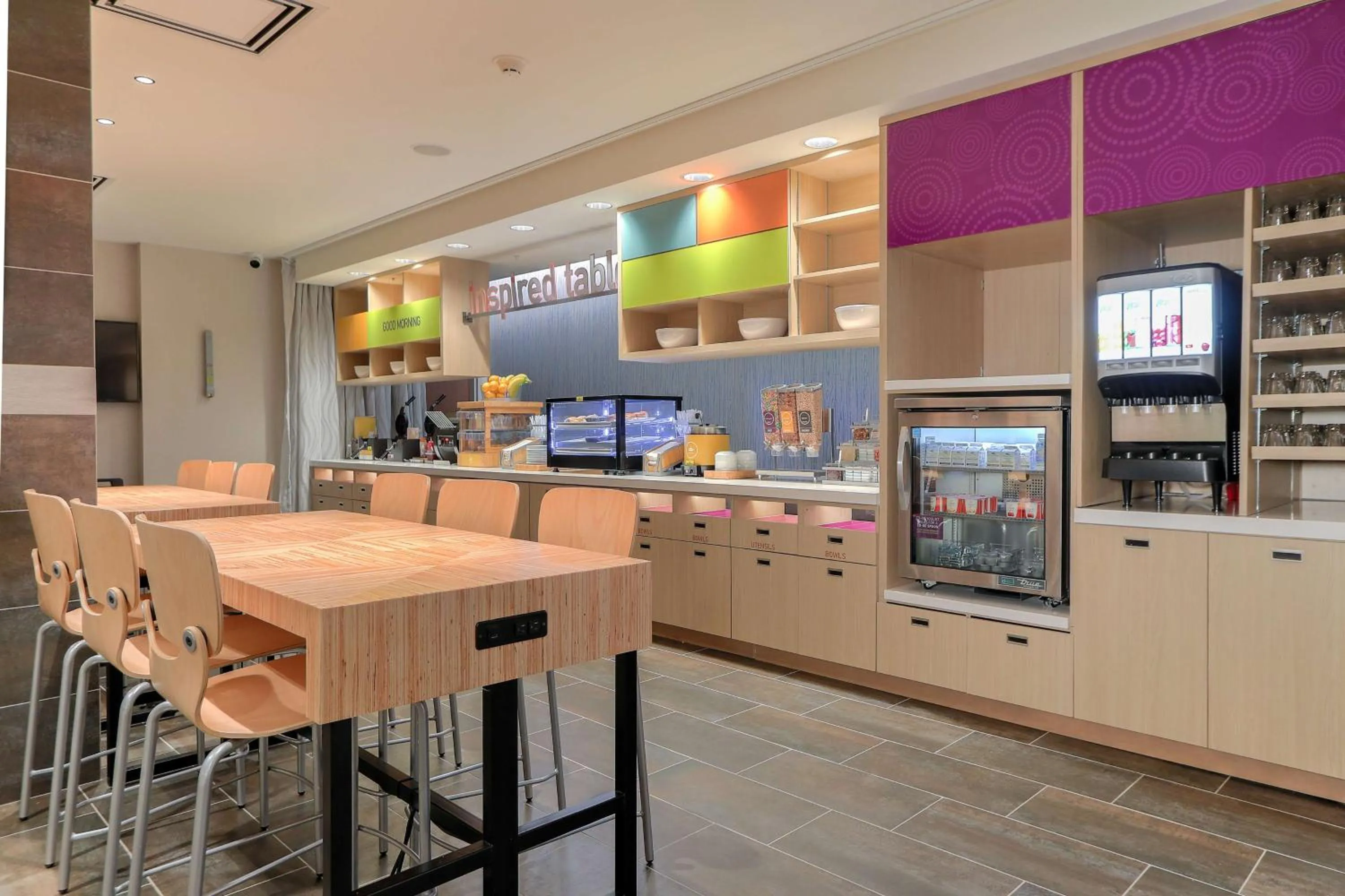 Breakfast in Home2 Suites By Hilton Alcoa Knoxville Airport