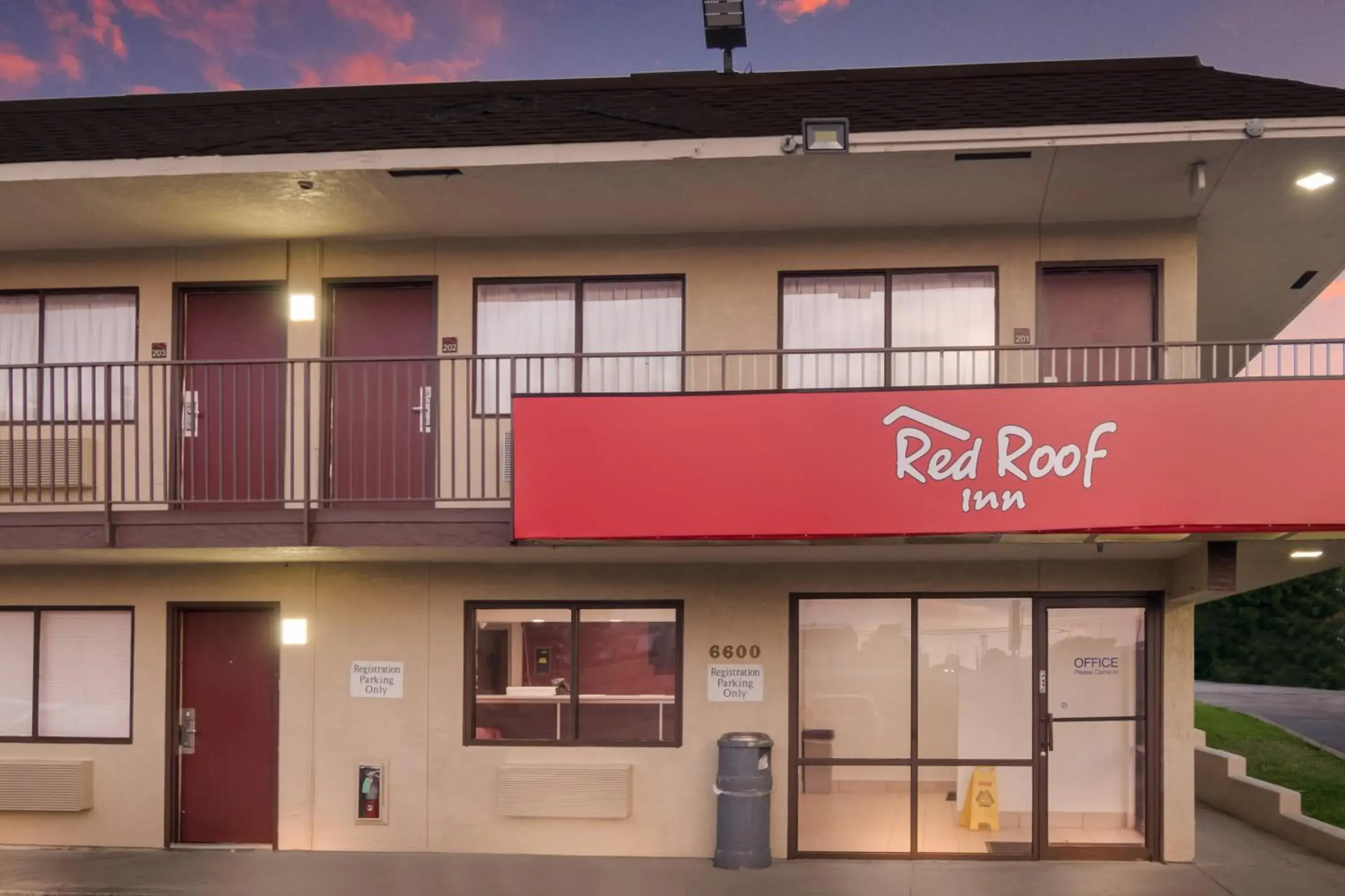 Property Building in Red Roof Inn Fort Worth South