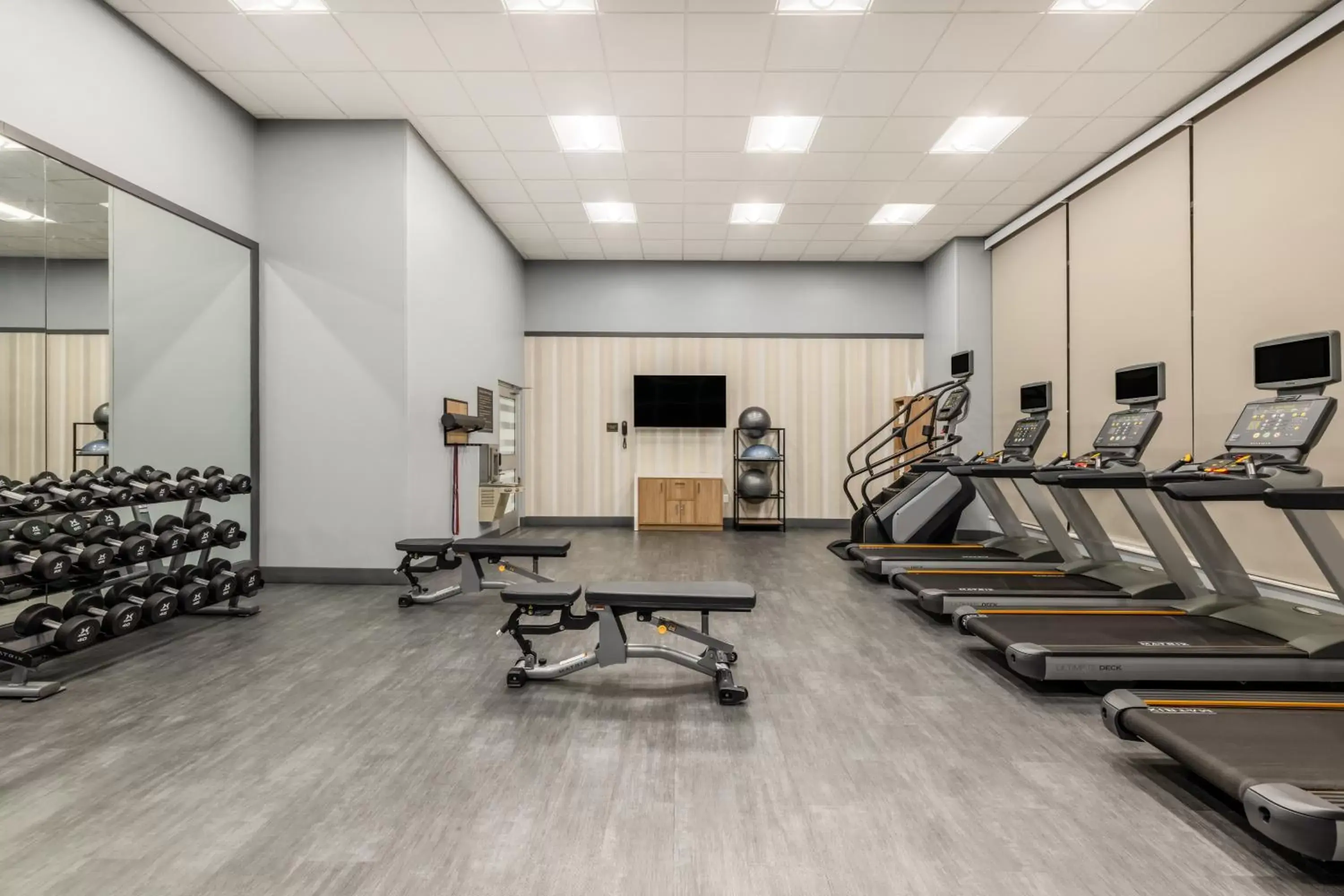 Fitness centre/facilities, Fitness Center/Facilities in Crowne Plaza - Kearney, an IHG Hotel