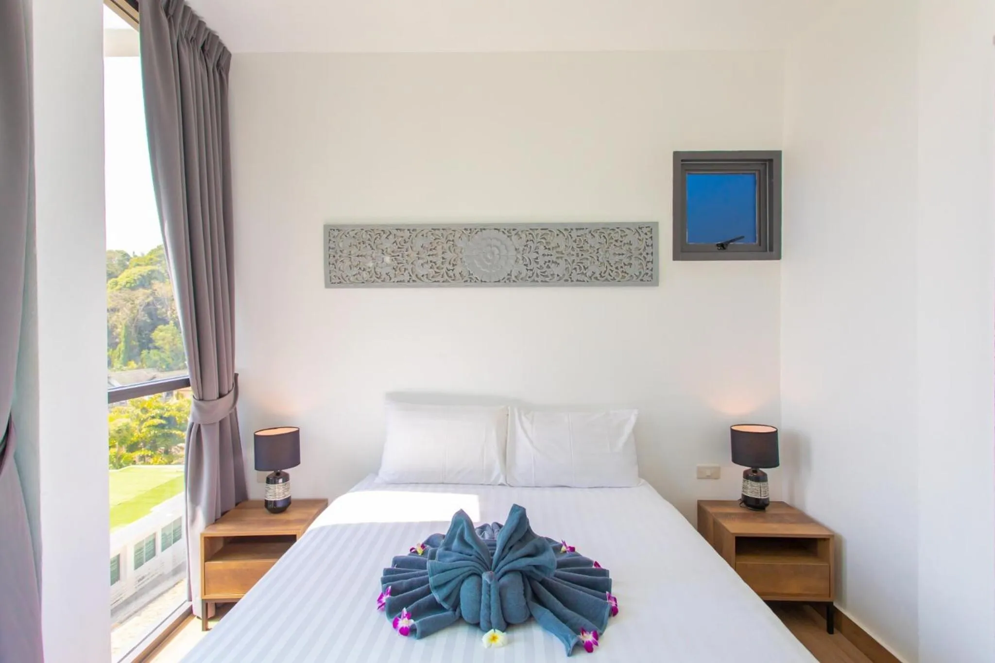 Bedroom, Bed in Baan Saint-Tropez Seaview Villas Kata Beach