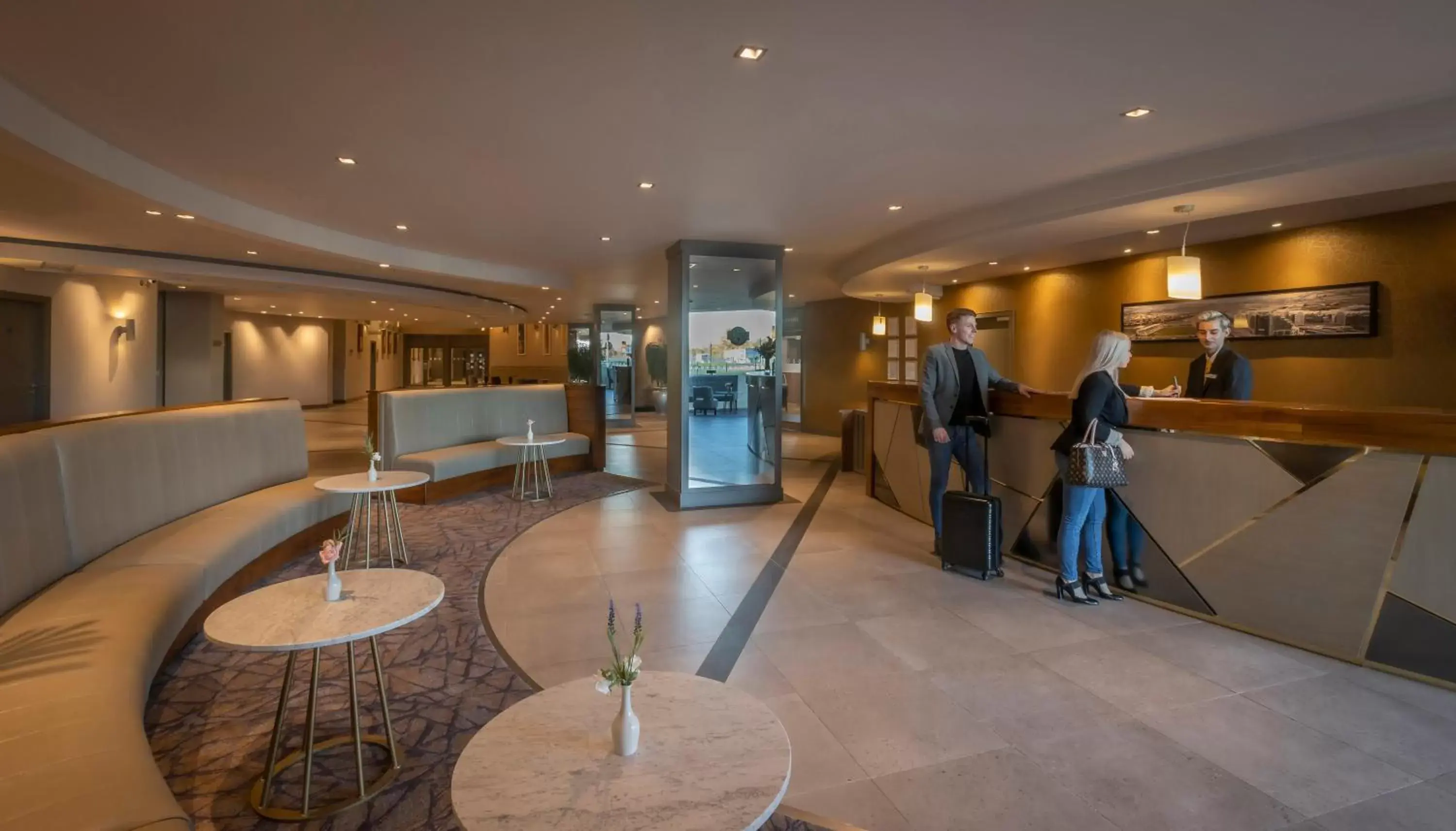 Seating area in Maldron Hotel Tallaght