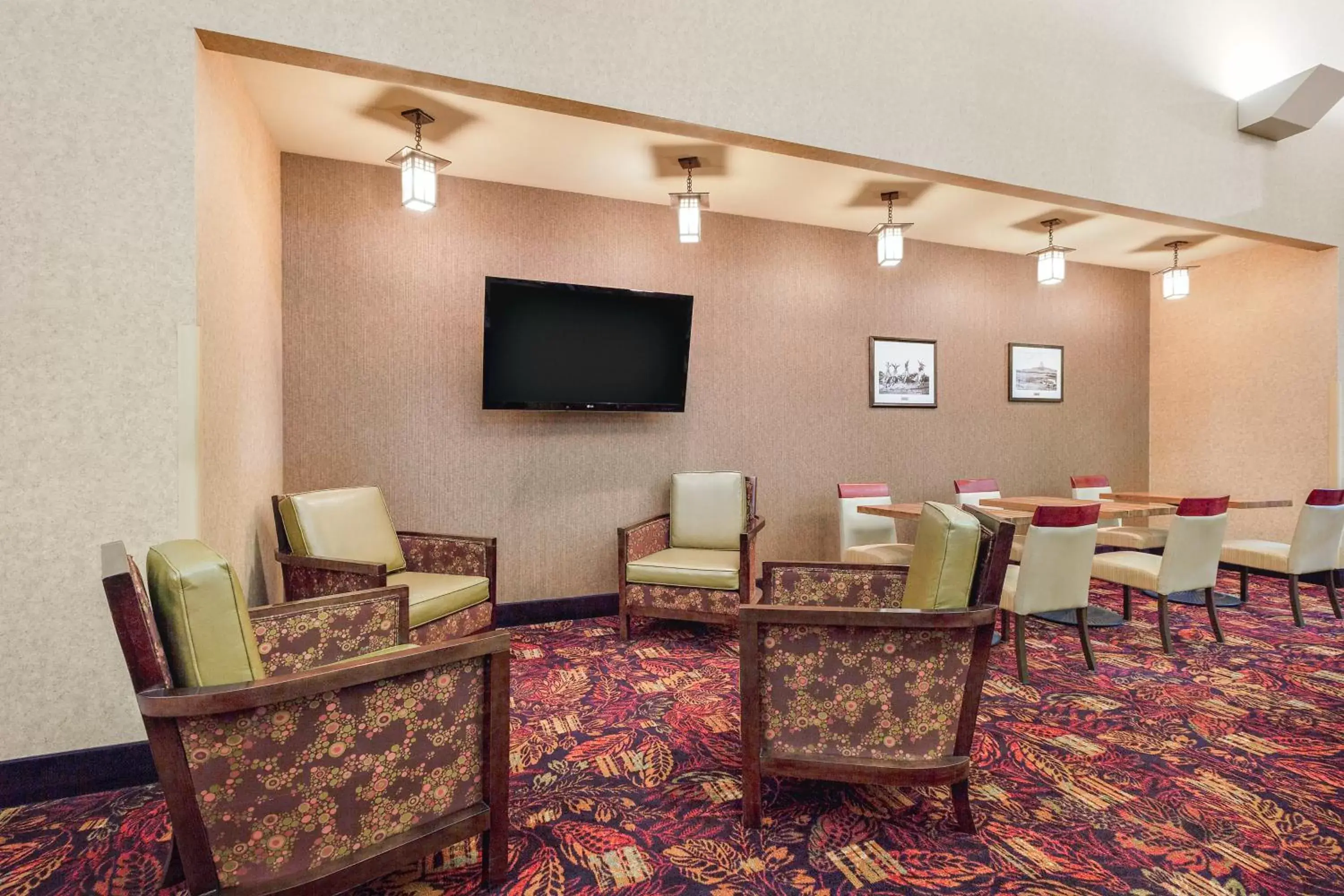 Breakfast, TV/Entertainment Center in Holiday Inn Express Hotel & Suites Gillette, an IHG Hotel