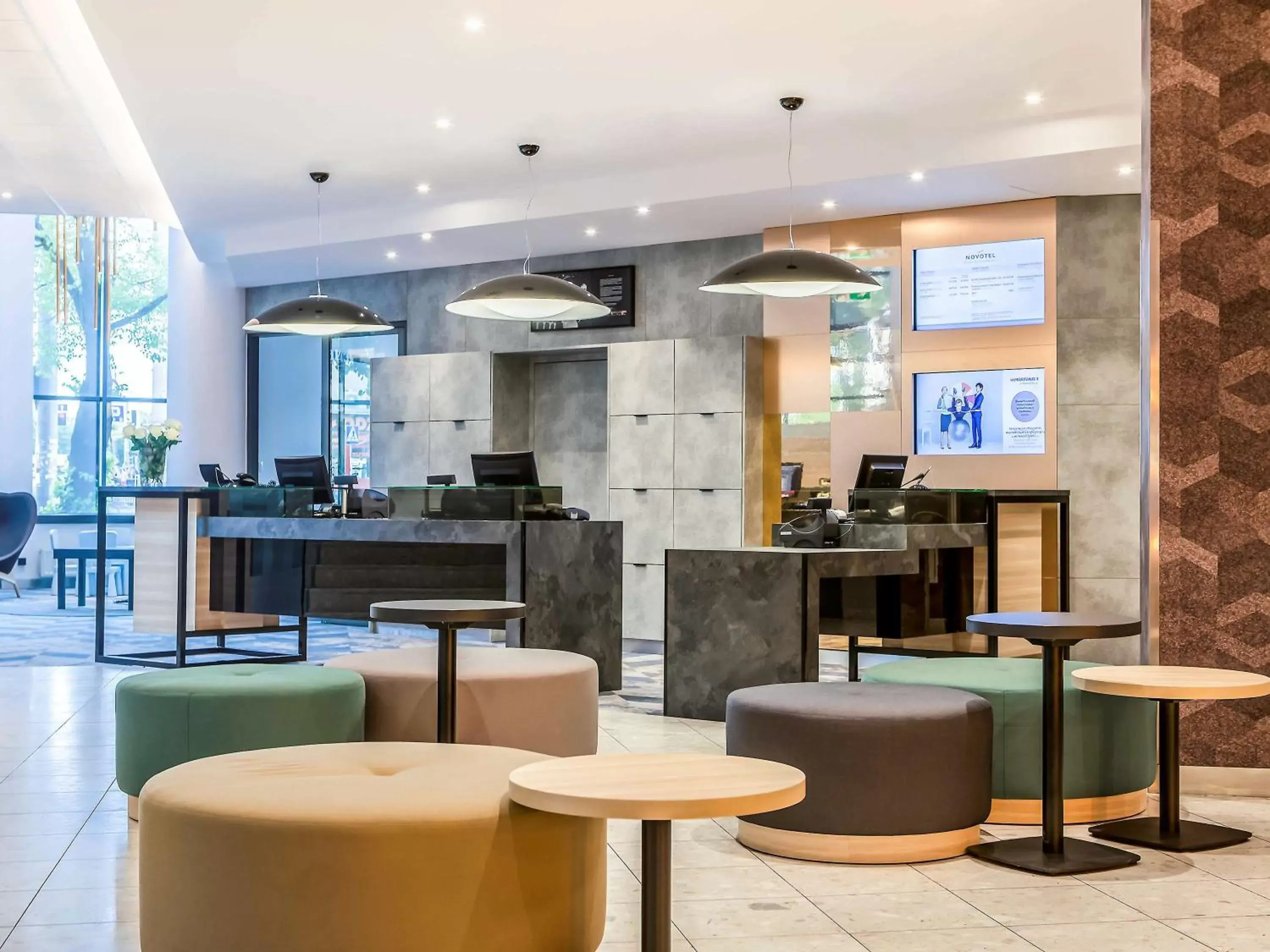 Property building, Lounge/Bar in Novotel Szczecin Centrum