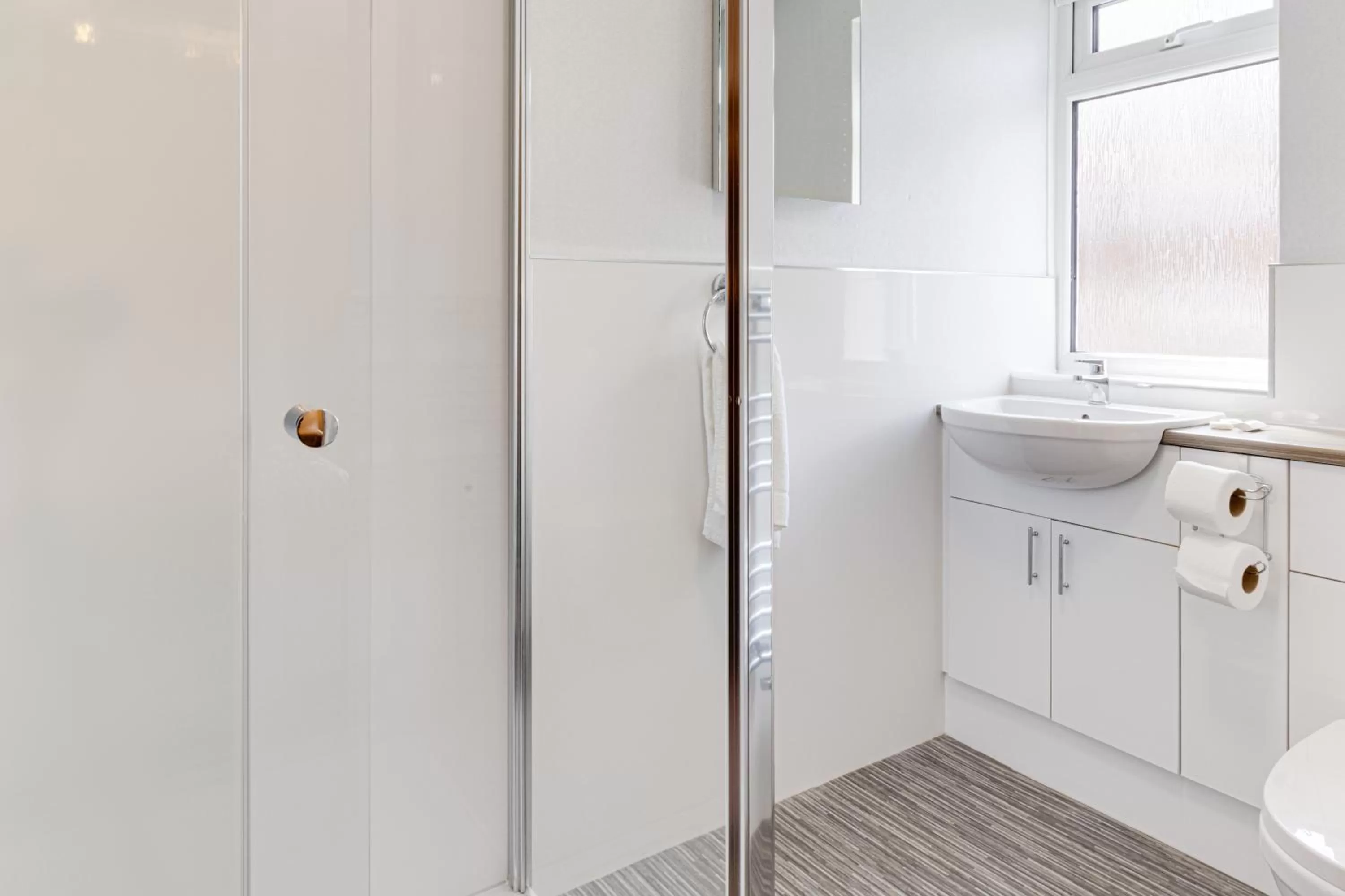 Bathroom in Park Manor Hotel