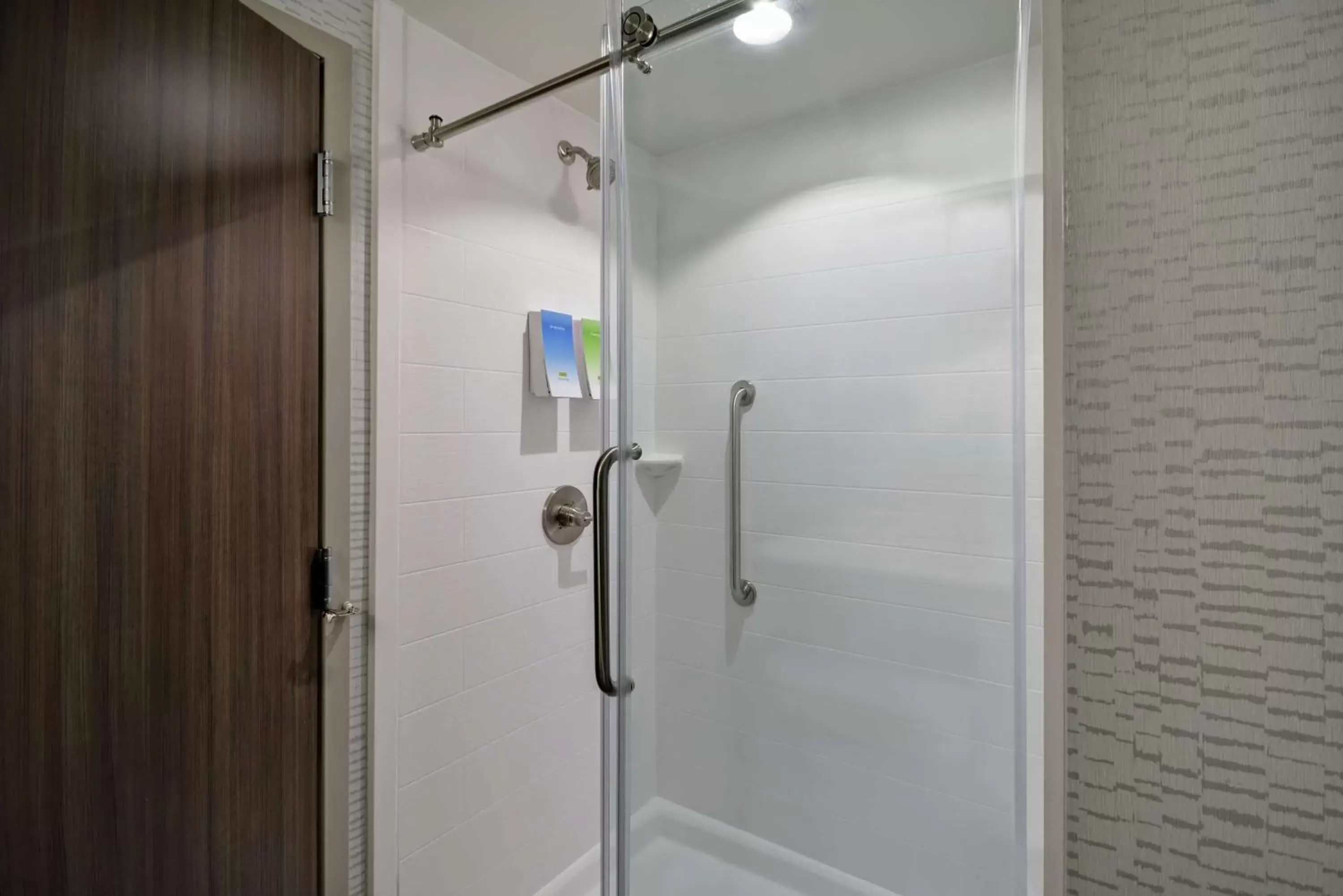 Bathroom in Home2 Suites By Hilton Dayton South