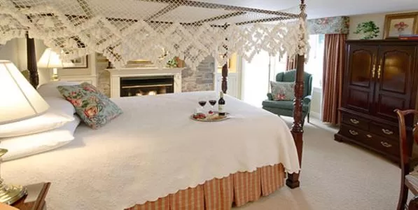 Photo of the whole room, Bed in Lambertville House