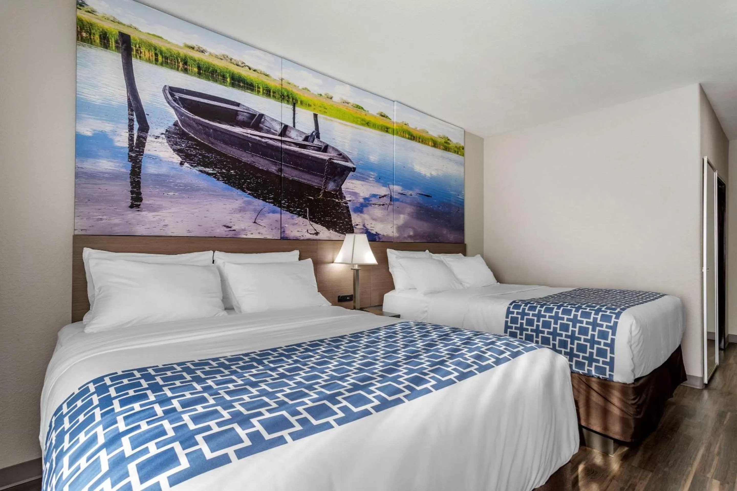 Standard Queen Room with Two Queen Beds - Non-Smoking in Clarion Pointe Sulphur - Lake Charles