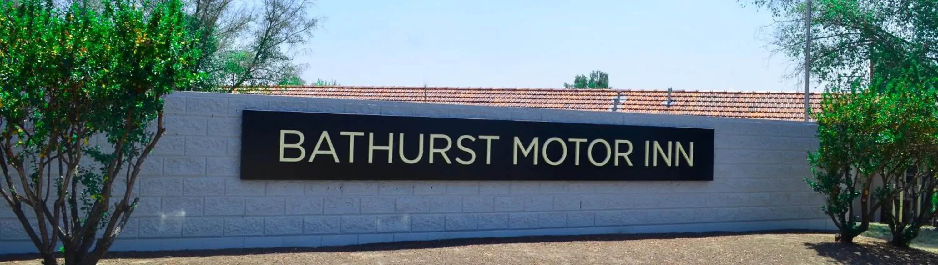 Property building in Bathurst Motor Inn Property building in Bathurst Motor Inn