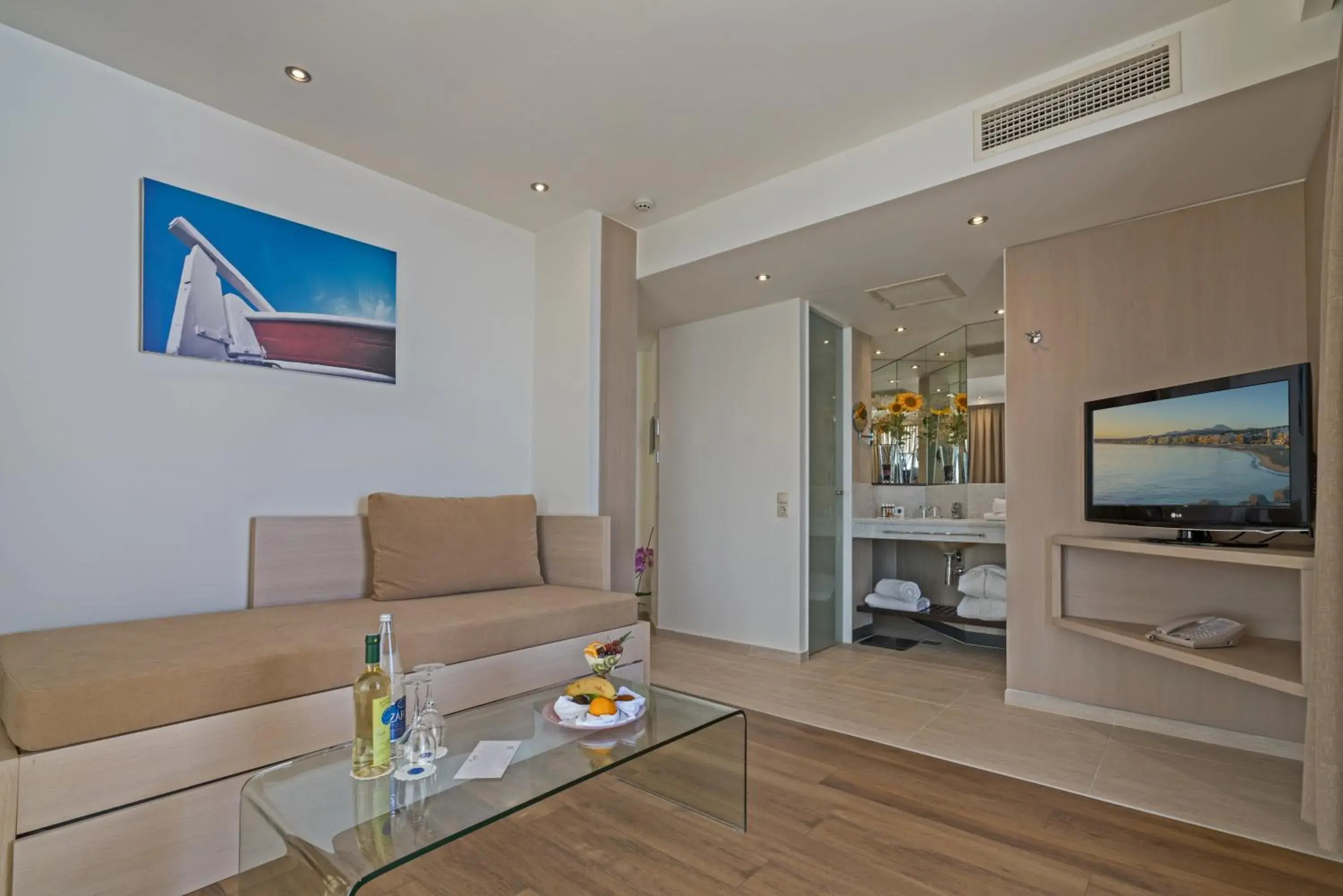 Living room, Seating Area in Kriti Beach Hotel