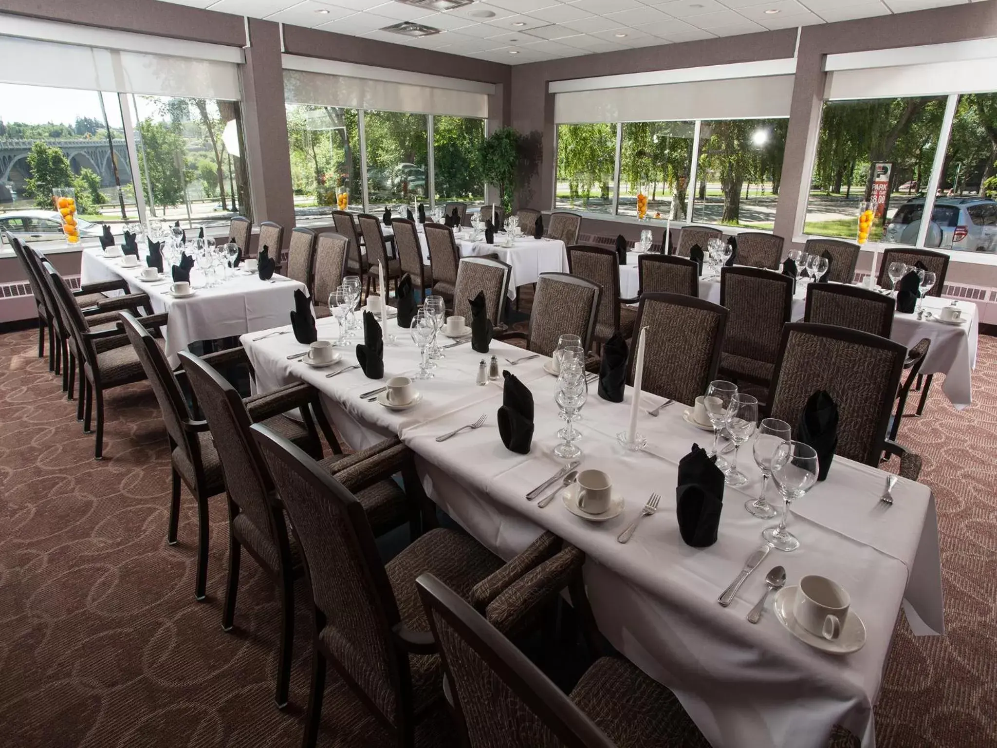 Banquet/Function facilities, Restaurant/Places to Eat in Park Town Hotel