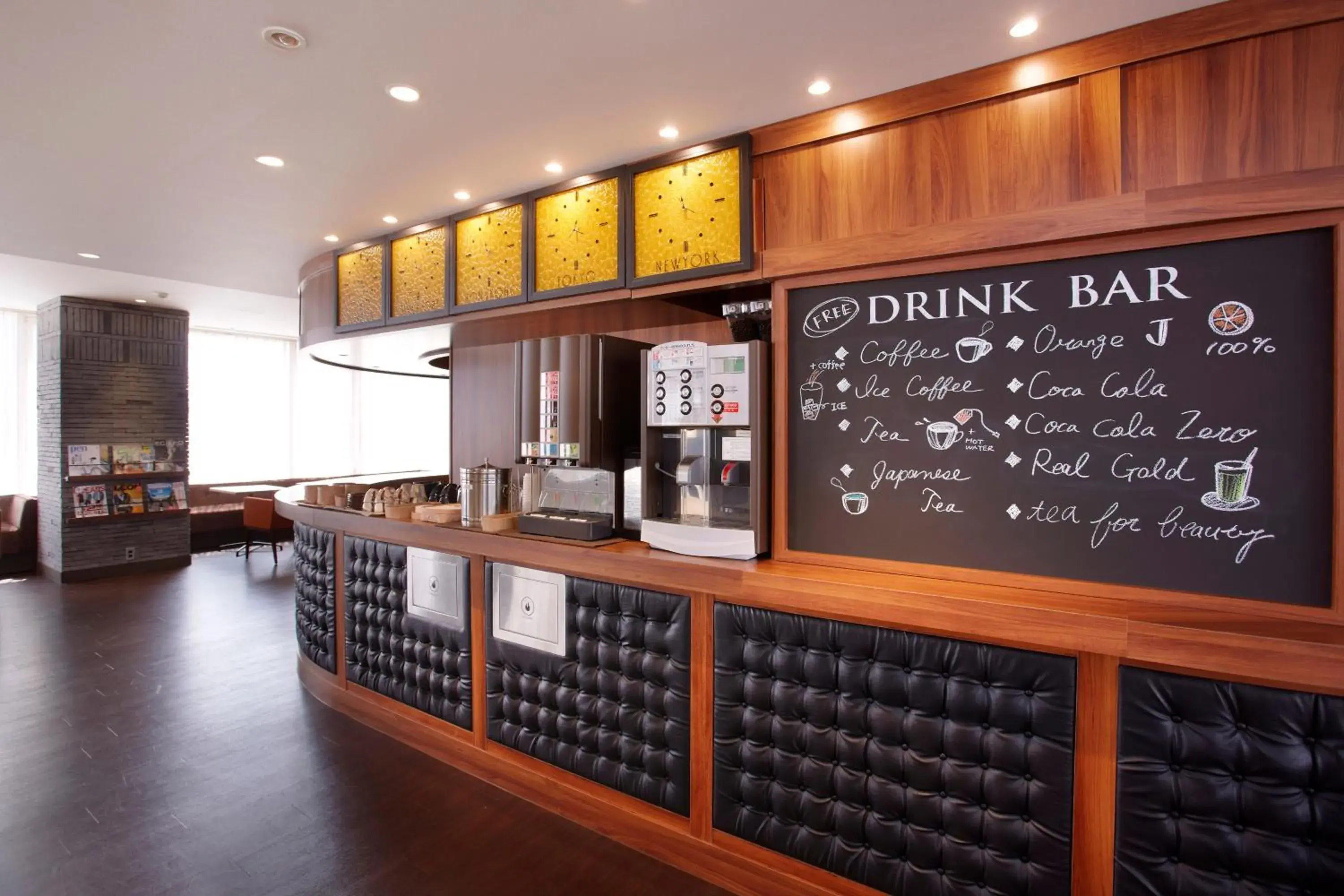 Lounge or bar in Shinagawa Prince Hotel N Tower