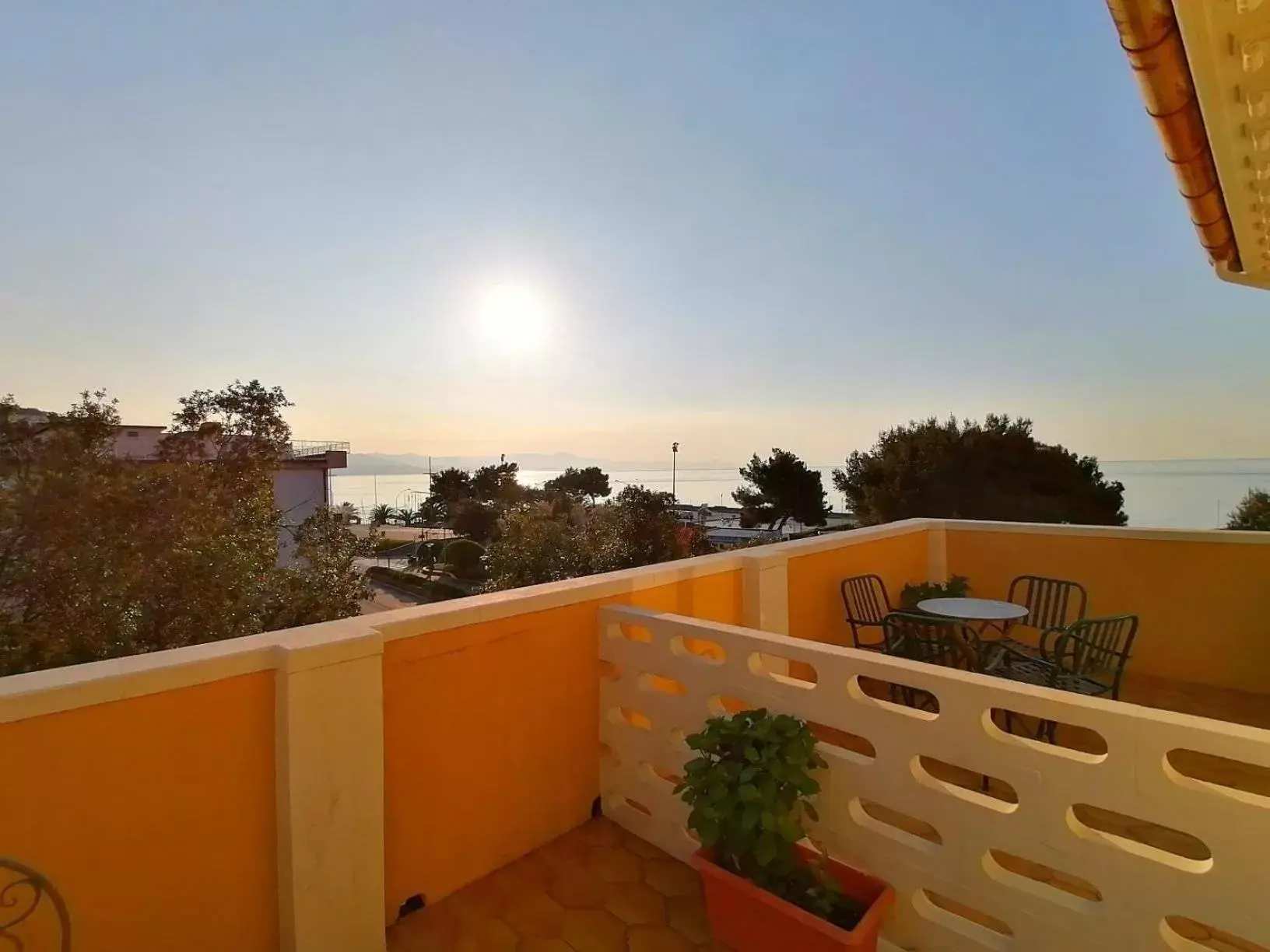 Balcony/Terrace in Ena Hotel