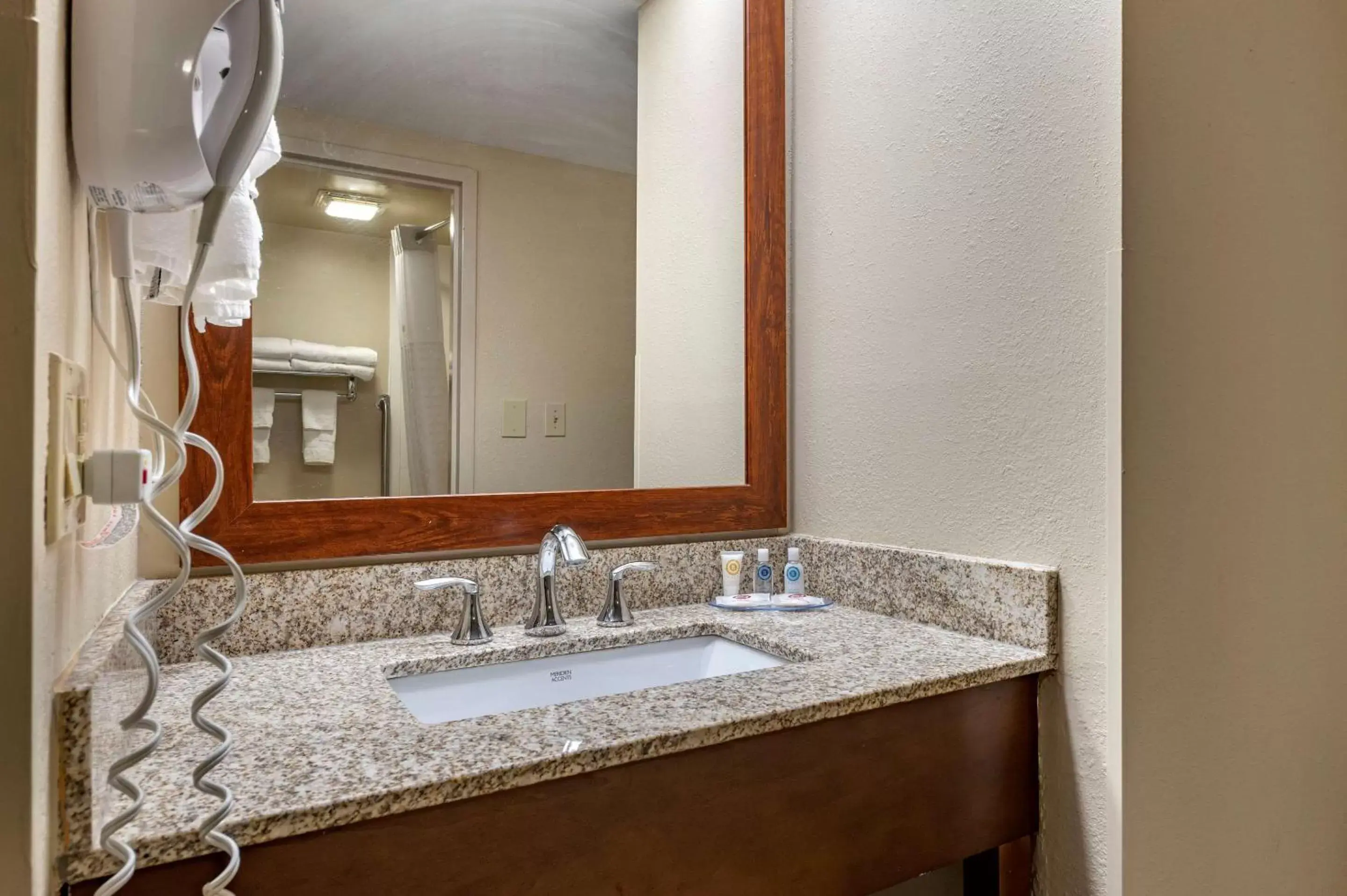 Photo of the whole room, Bathroom in Comfort Inn Northeast Cincinnati