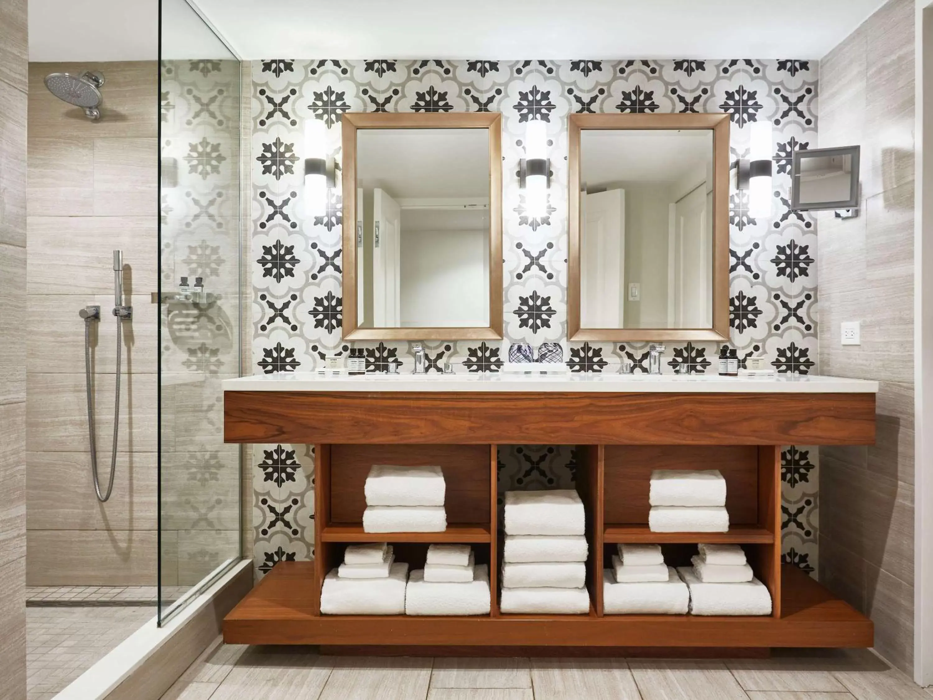 Photo of the whole room, Bathroom in Fairmont El San Juan Hotel