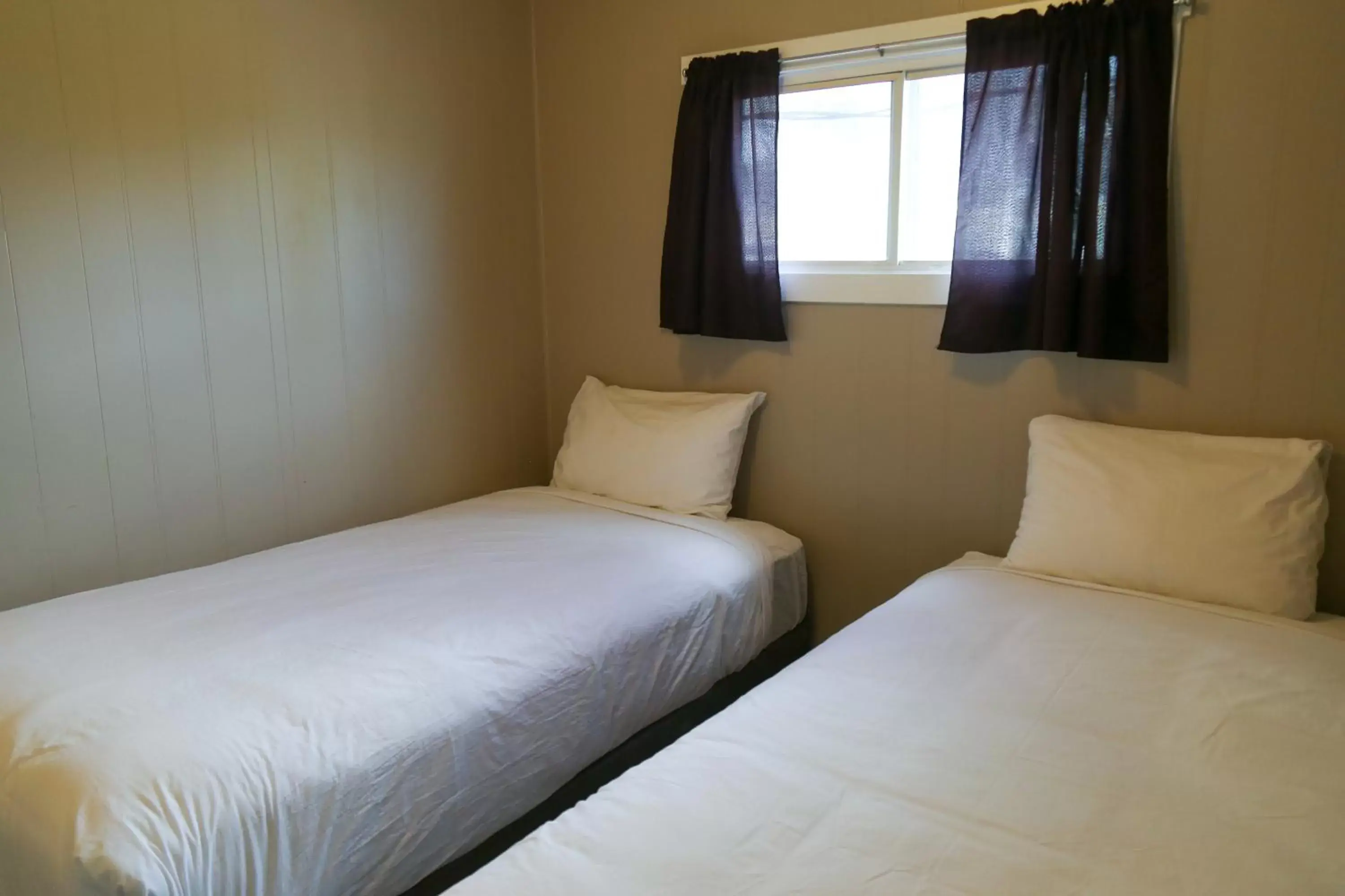 Bedroom, Bed in Richter Pass Beach Resort