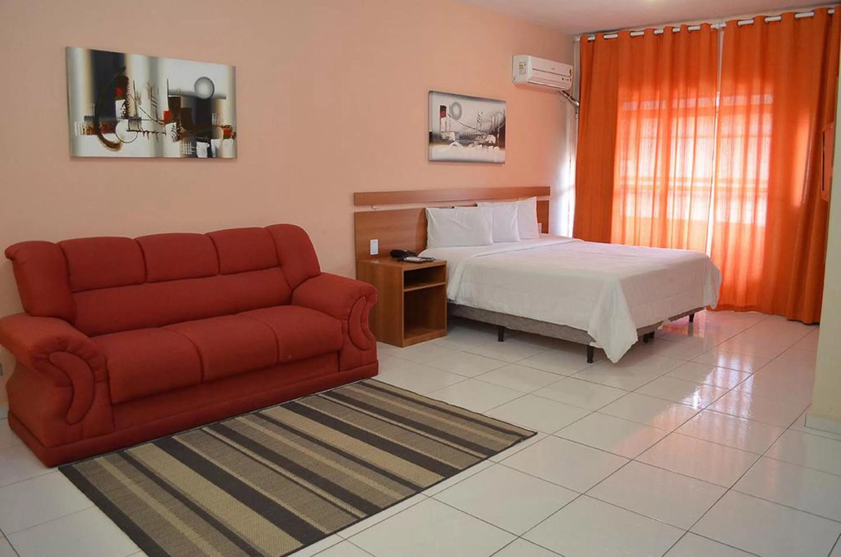 Photo of the whole room, Bed in Calabreza Hotel e Restaurante