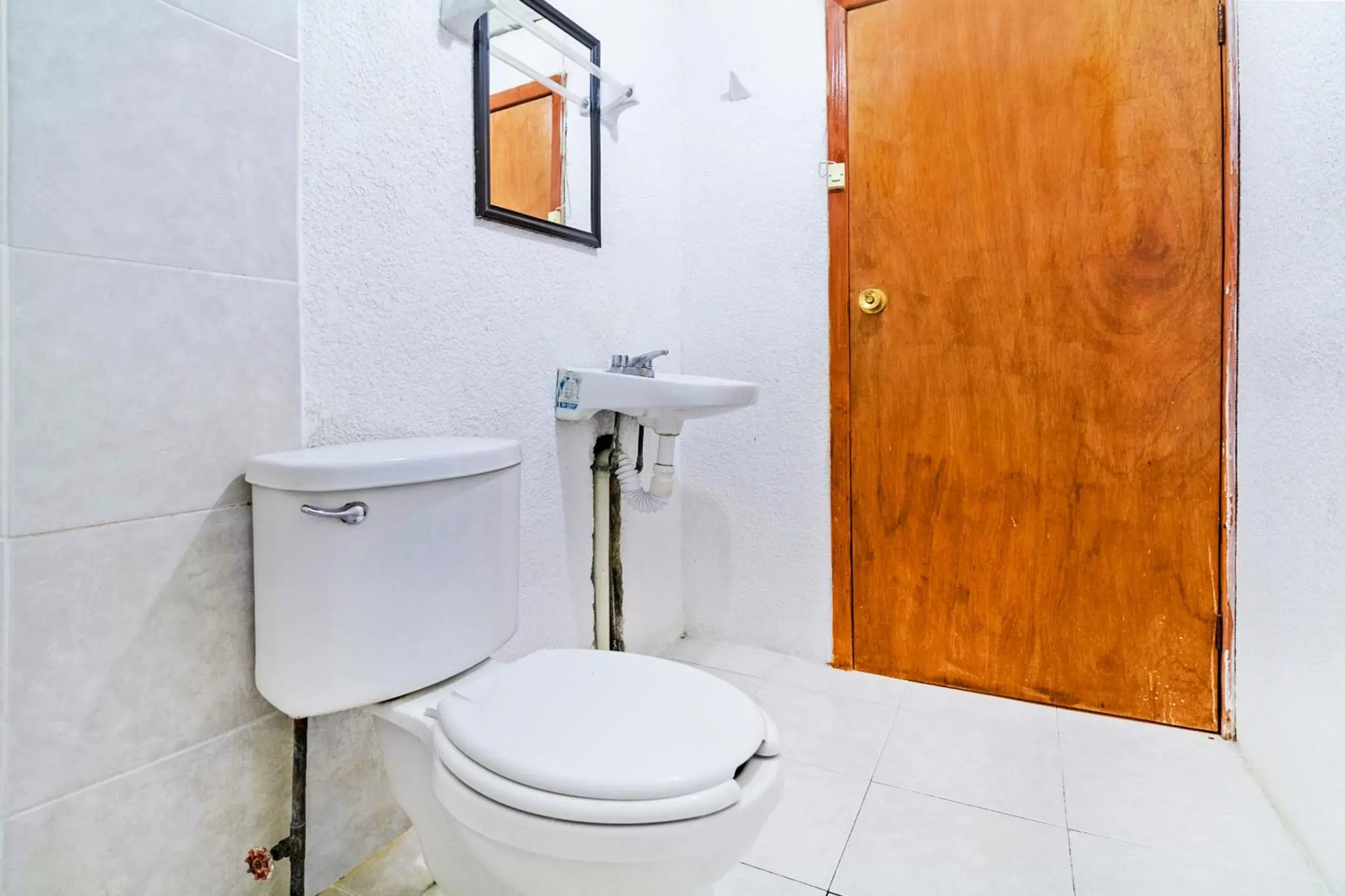 Bathroom in OYO Hotel Las Nubes