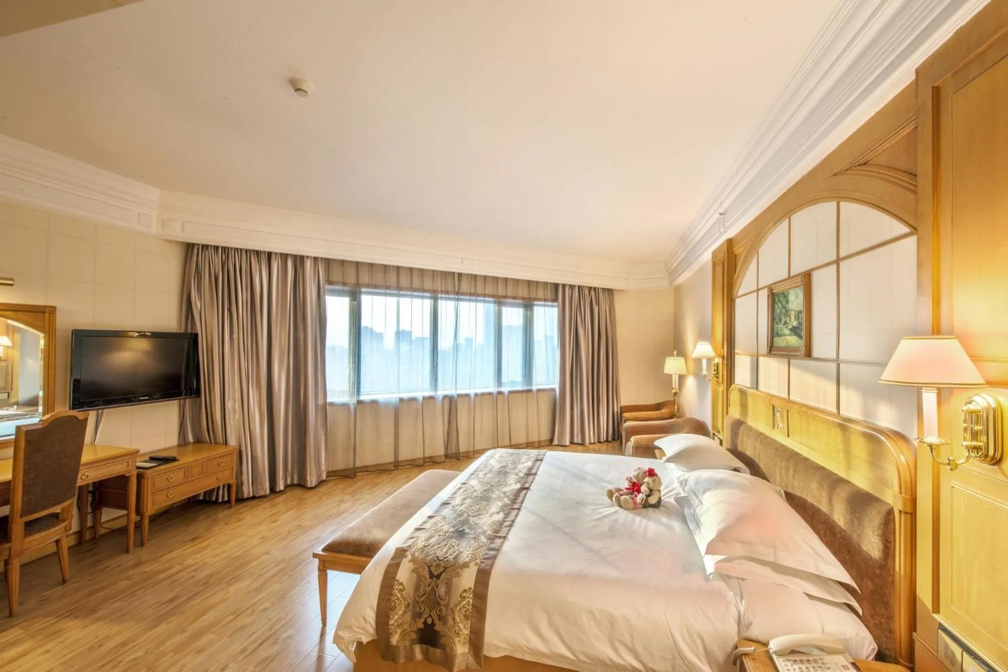 Bedroom, Bed in Hotel Silverland