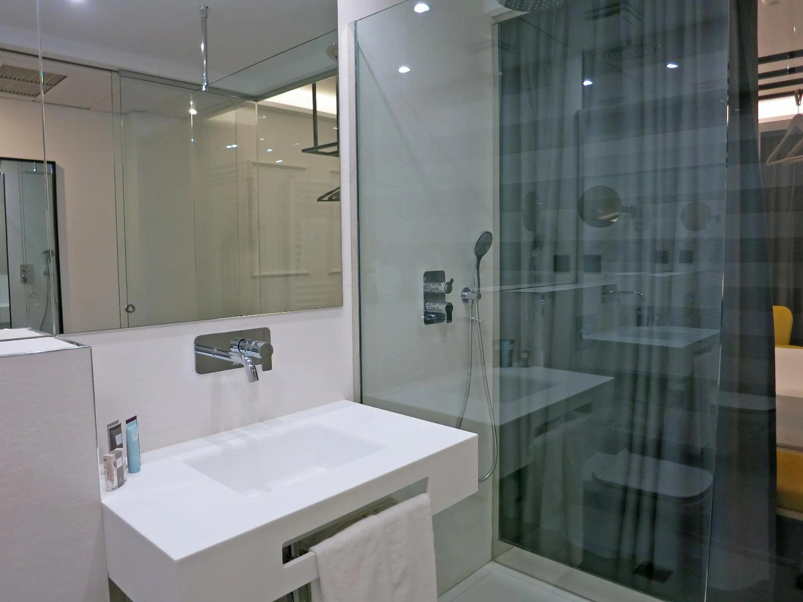 Decorative detail in Hotel Colón Plaza