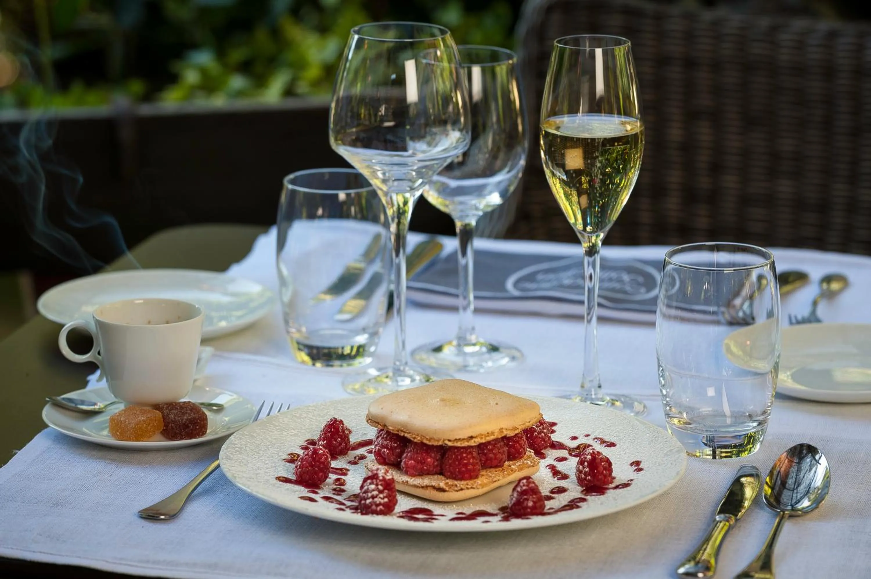 Restaurant/places to eat in Logis Hotel - Restaurant Le Relais de Comodoliac