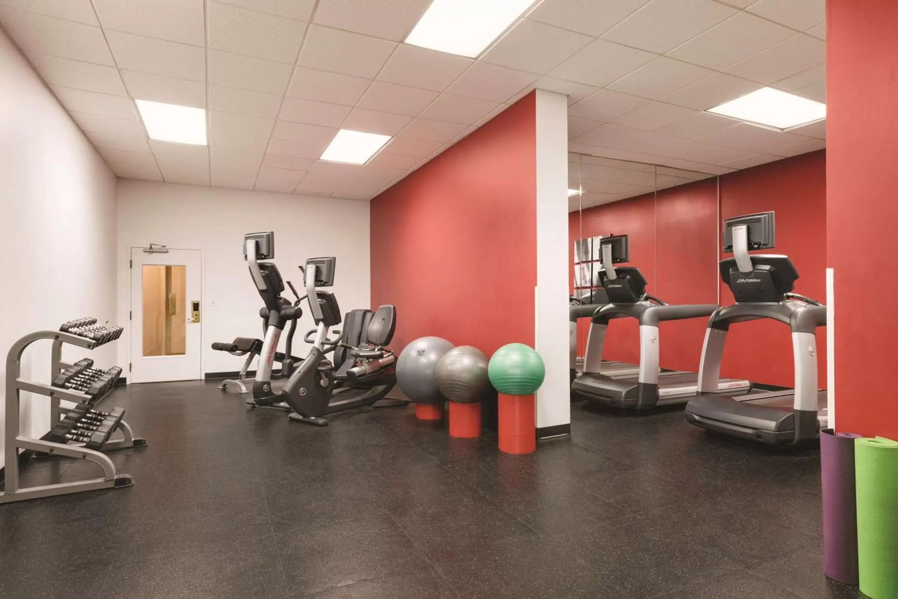 Activities, Fitness Center/Facilities in Radisson Hotel Seattle Airport