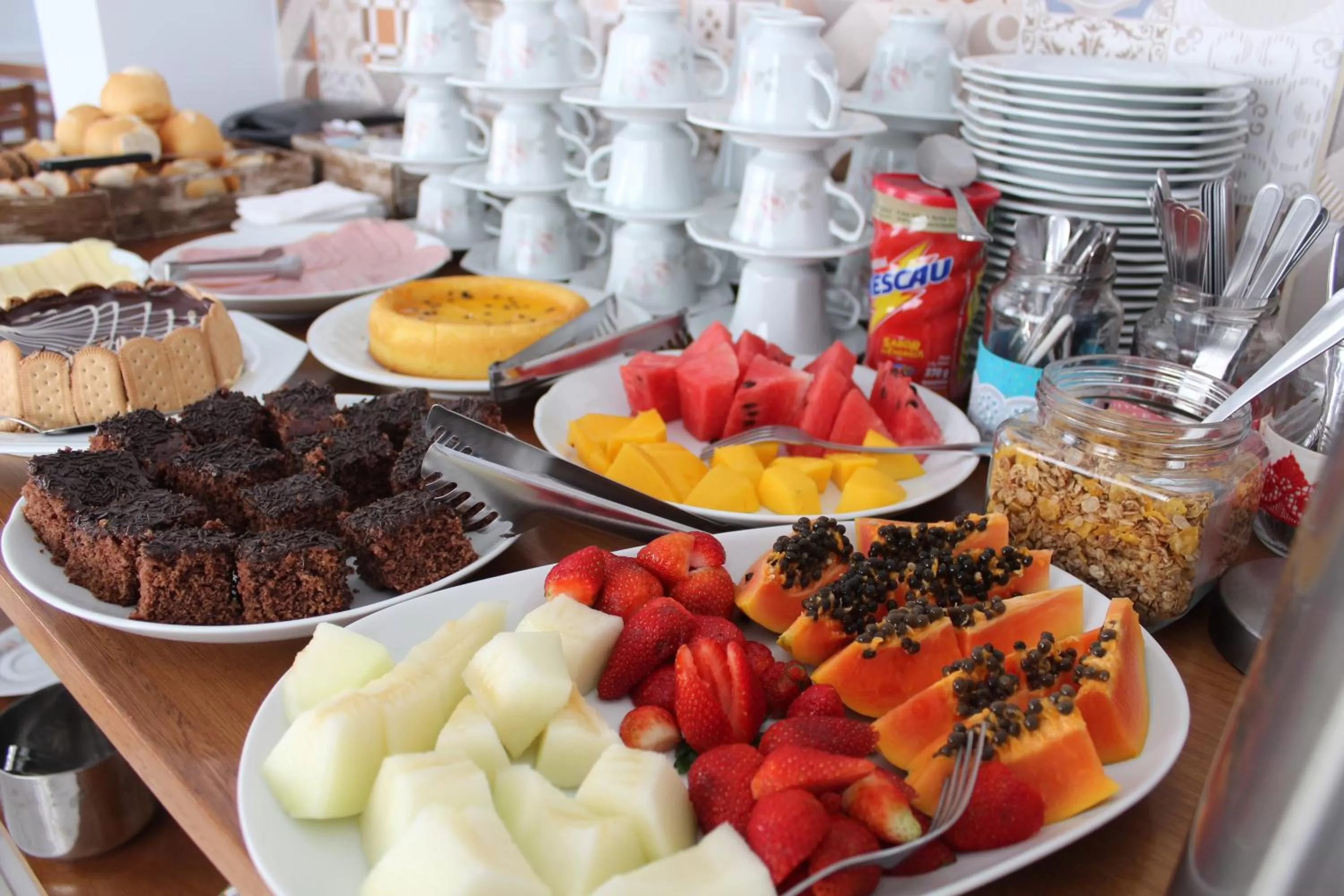 Buffet breakfast in Hotel e Pousada Magic
