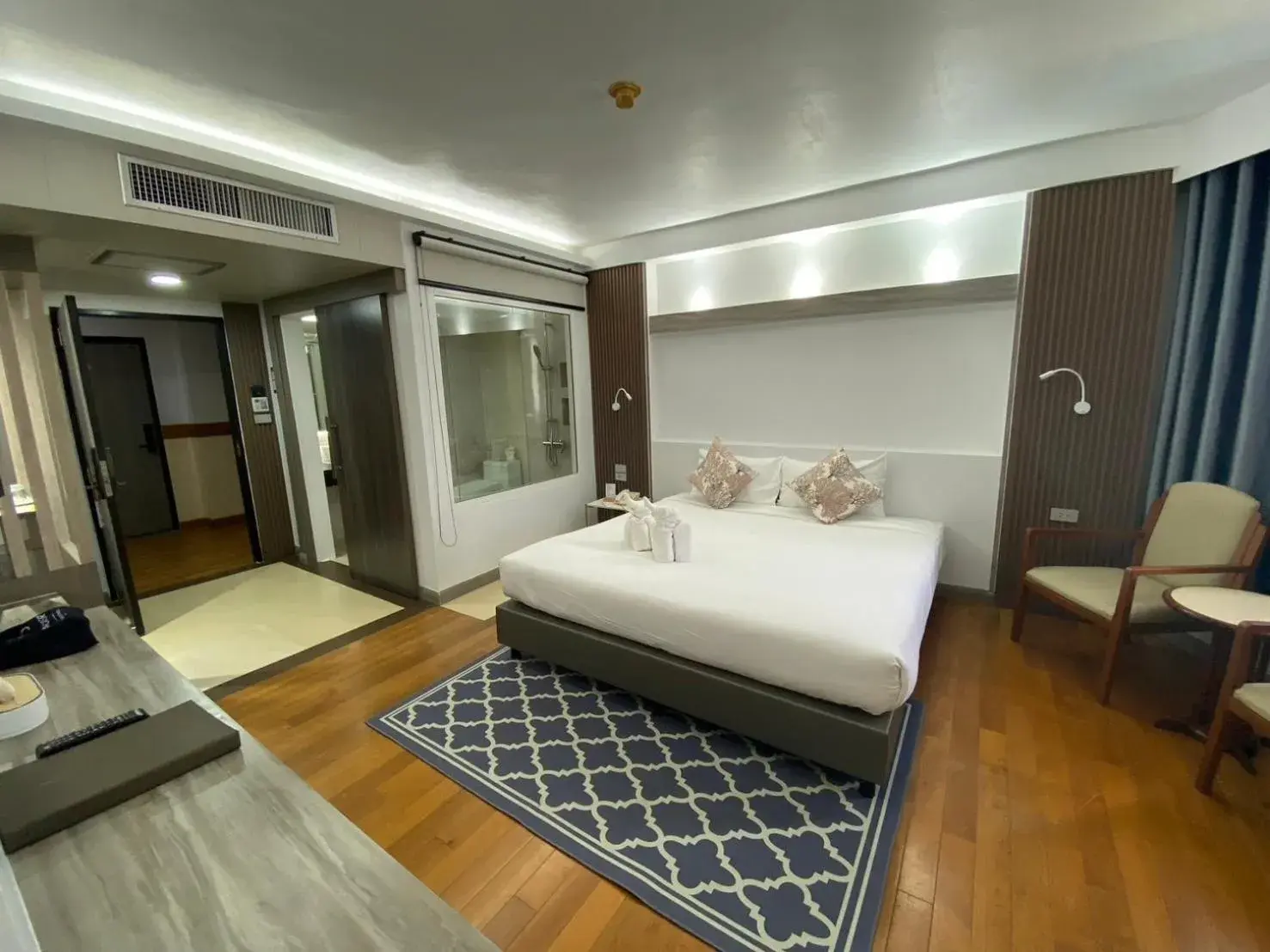 Bedroom in Thongtarin Hotel (SHA Plus)
