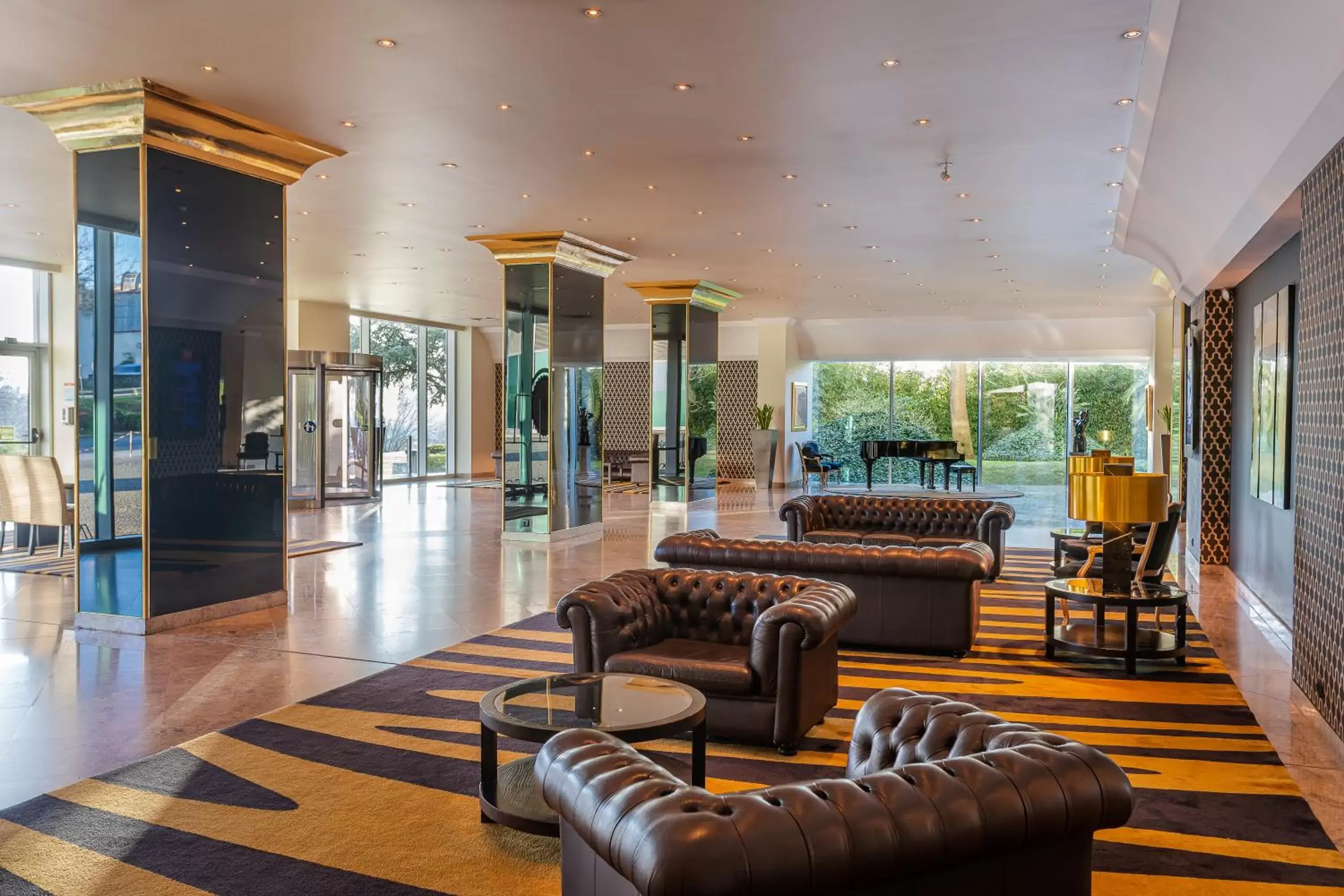 Lobby or reception in HF Ipanema Park Lobby or reception in HF Ipanema Park