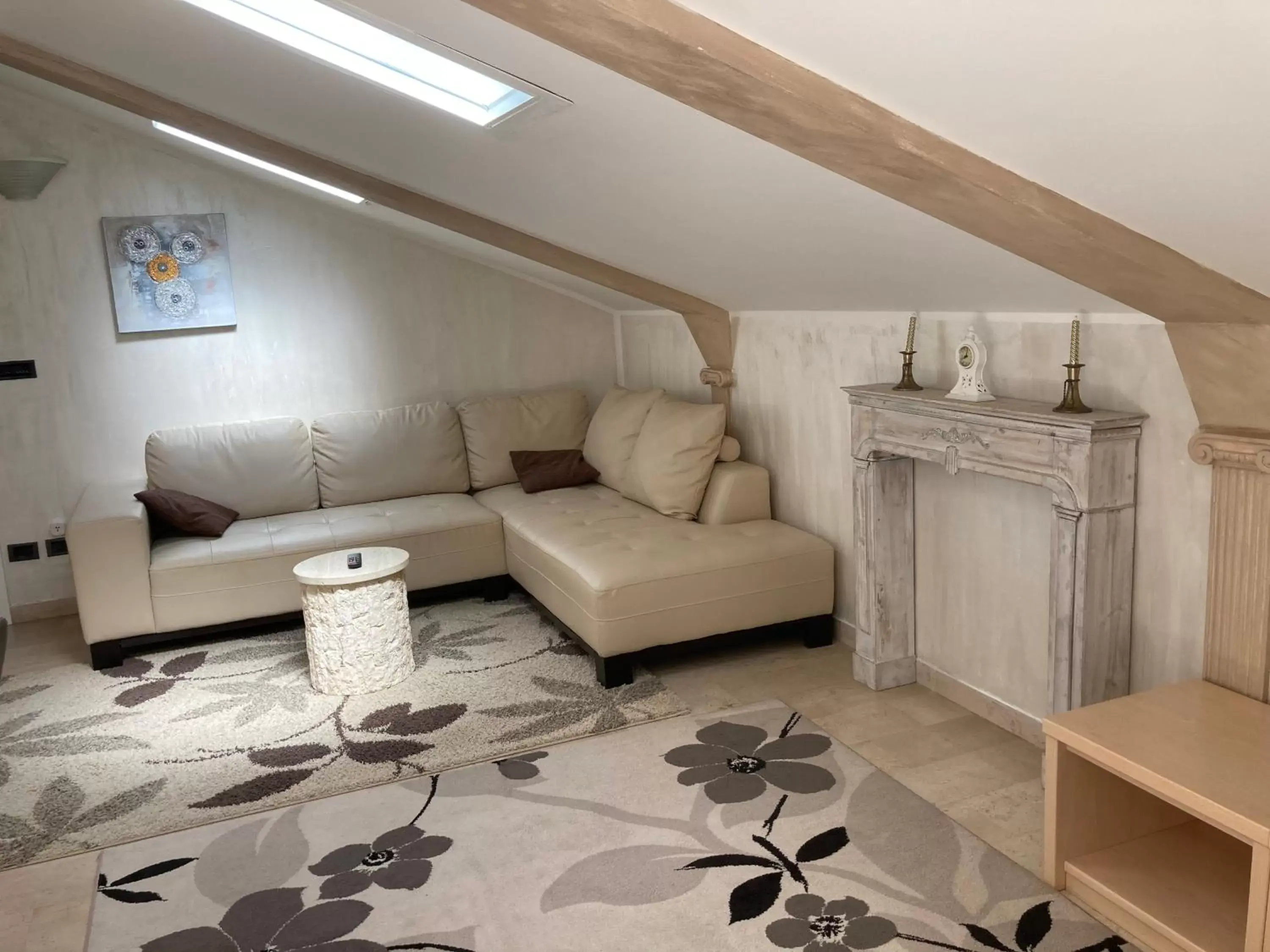 Living room, Seating Area in Oasis Lagoon Estate