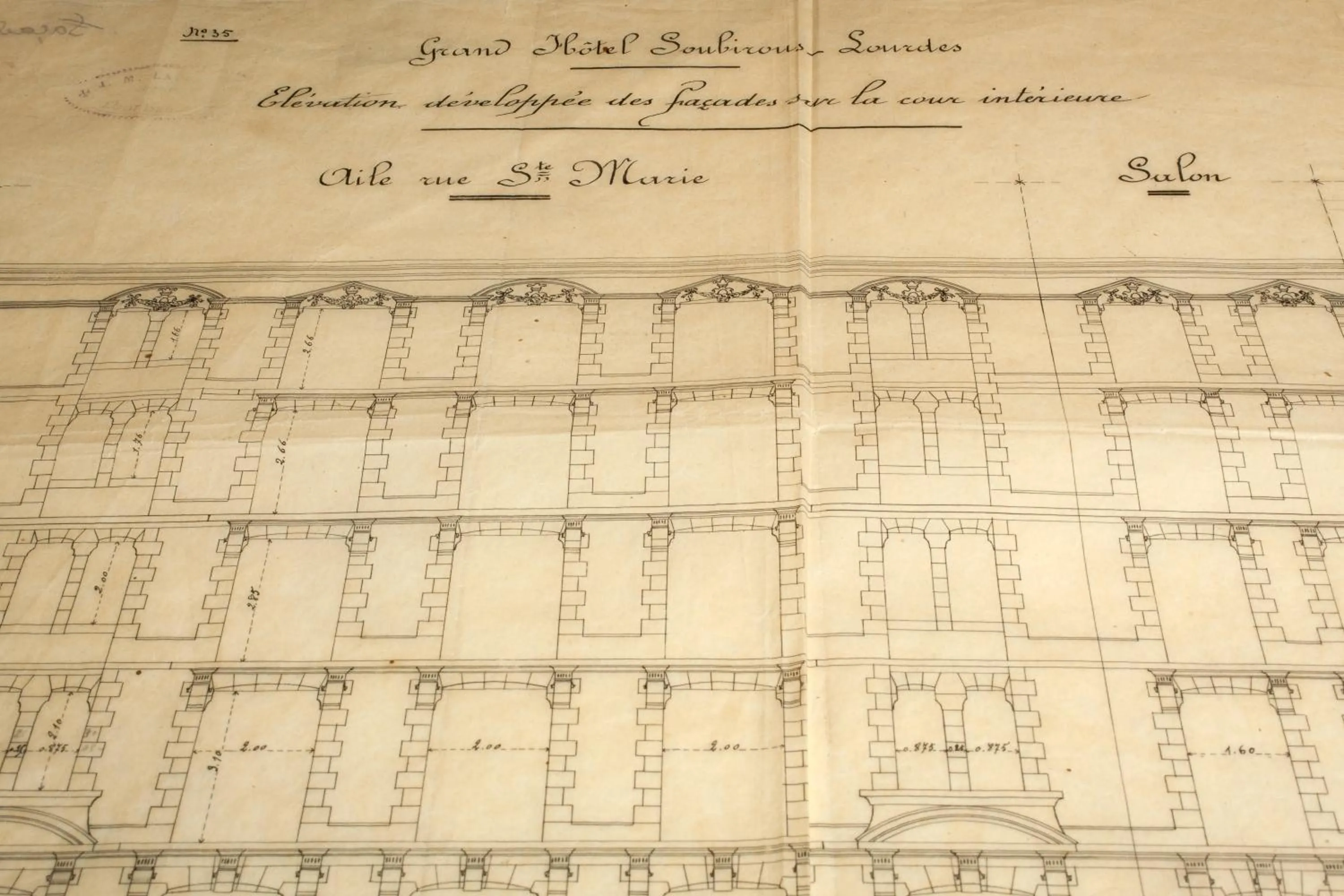 Decorative detail in Grand Hôtel Moderne