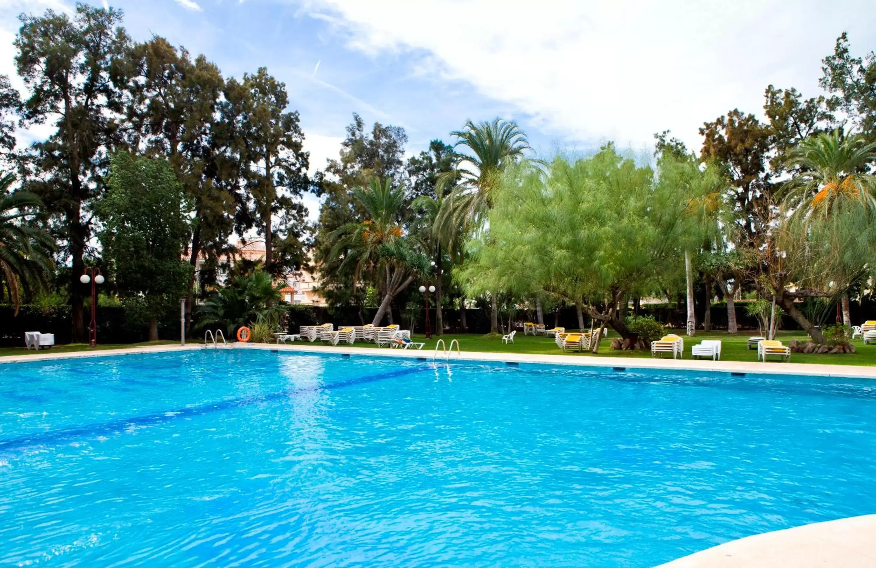 Swimming Pool in Intur Orange