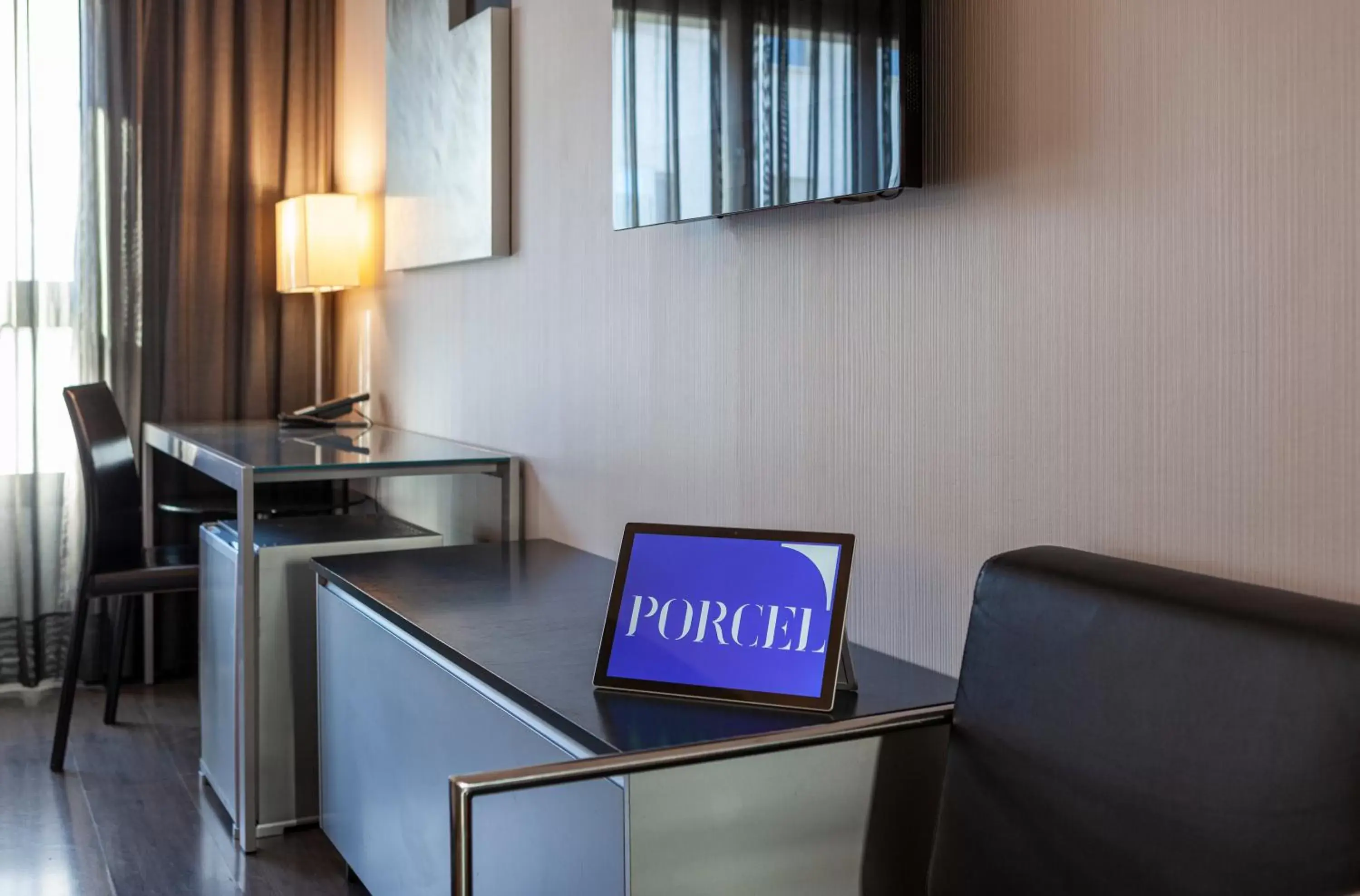 Logo/Certificate/Sign, TV/Entertainment Center in Hotel Porcel Torneo