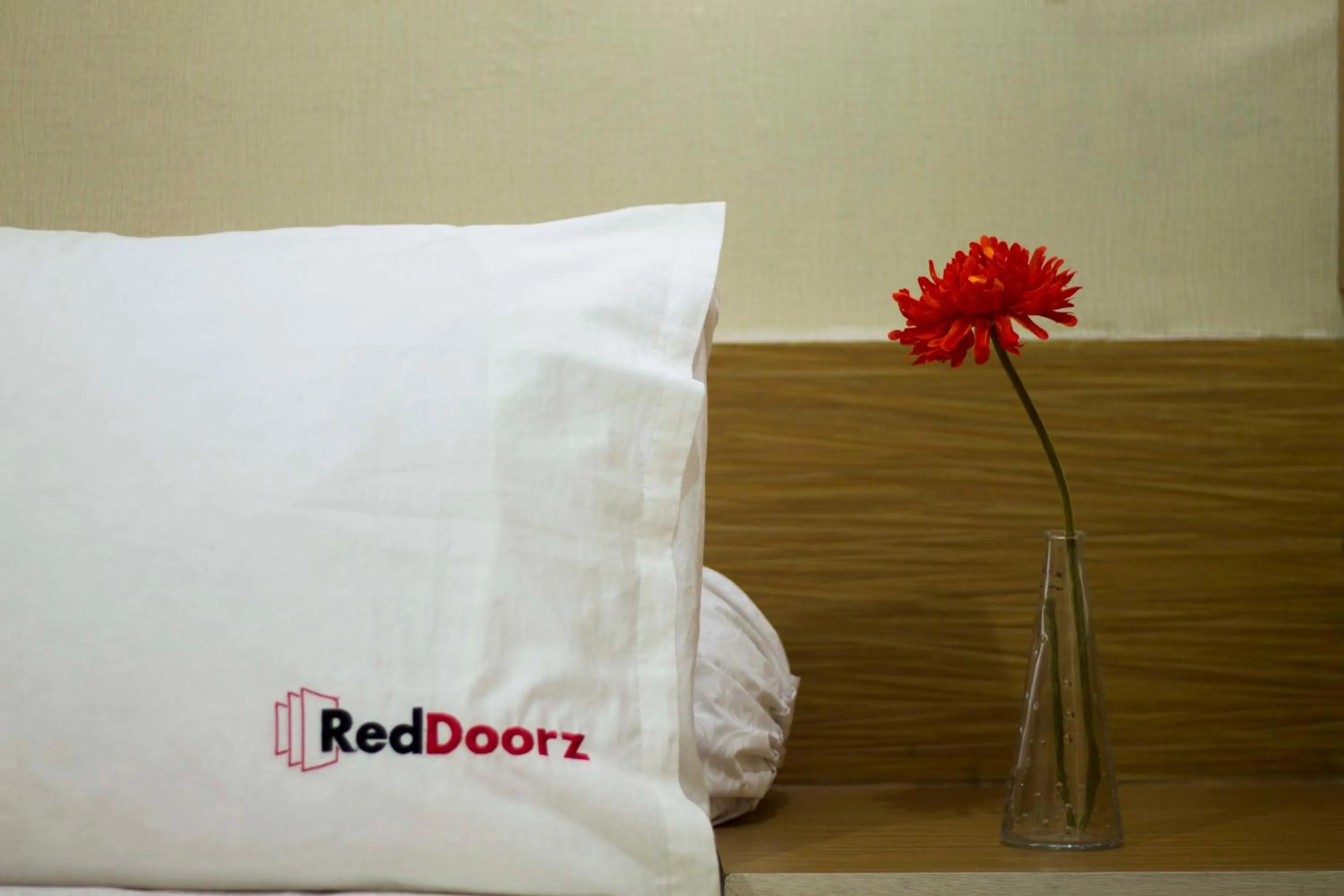 Bedroom, Bed in RedDoorz Plus @ Kapuk Business Park