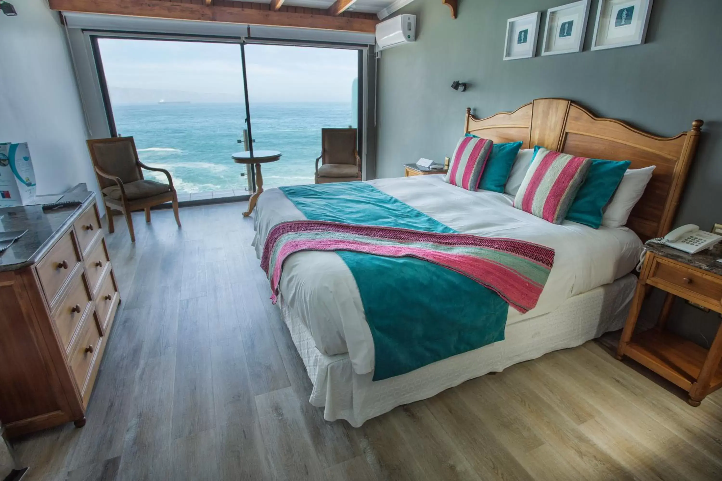 Bed in Hotel Oceanic Bed in Hotel Oceanic