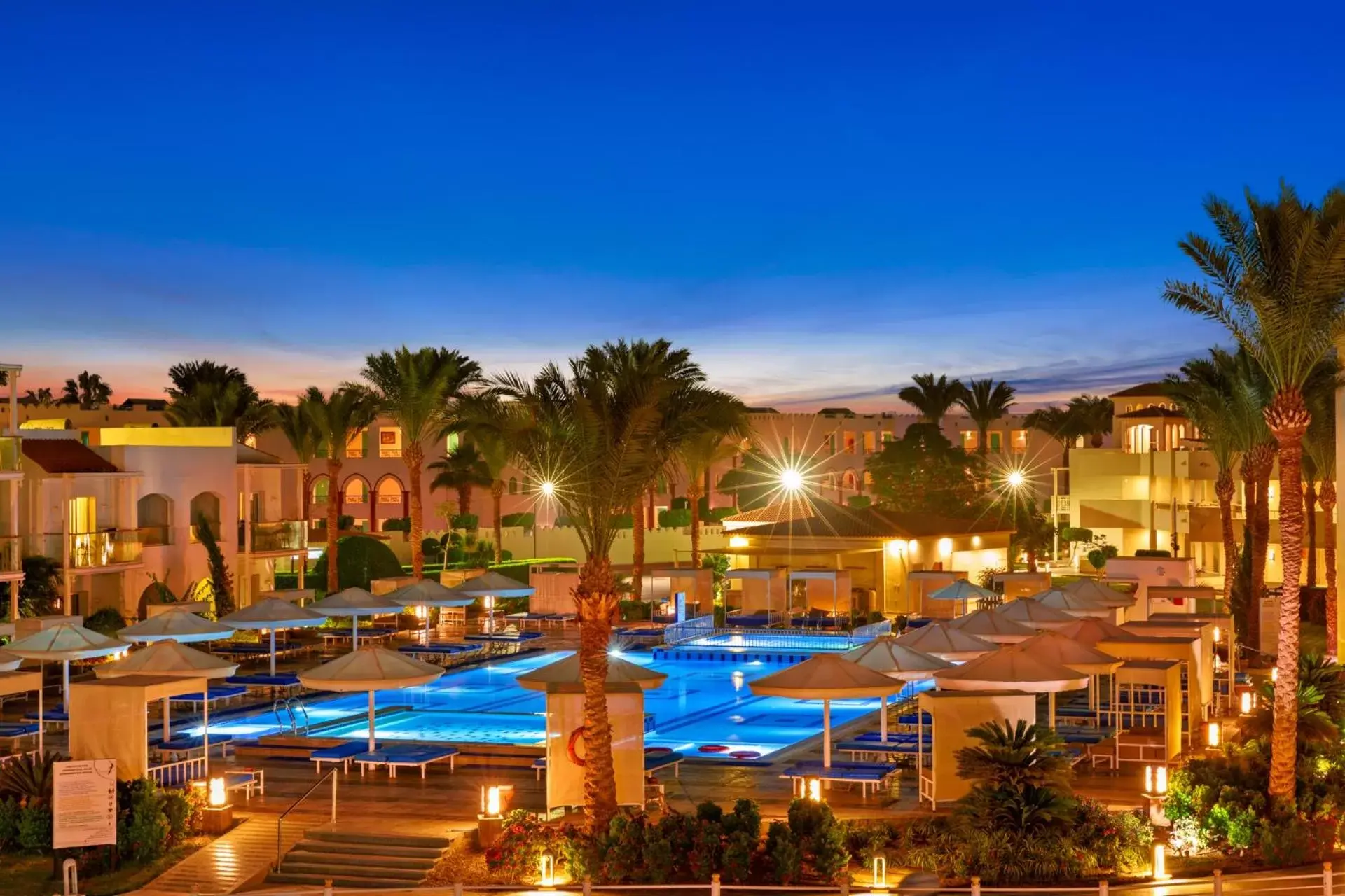 Pool view, Swimming Pool in Pickalbatros Dana Beach Resort - Hurghada