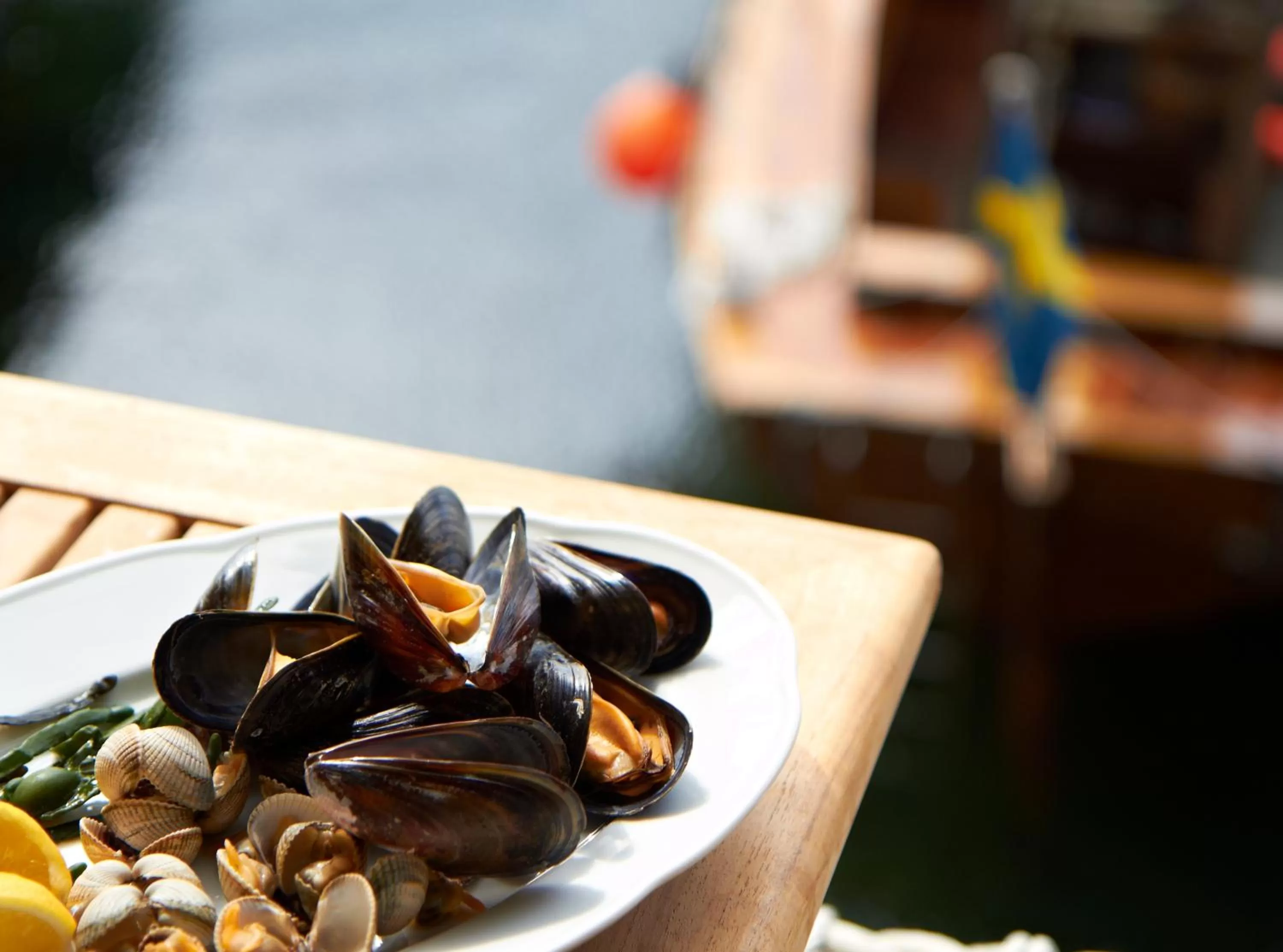 Food and drinks in Everts Sjöbods Bed & Breakfast