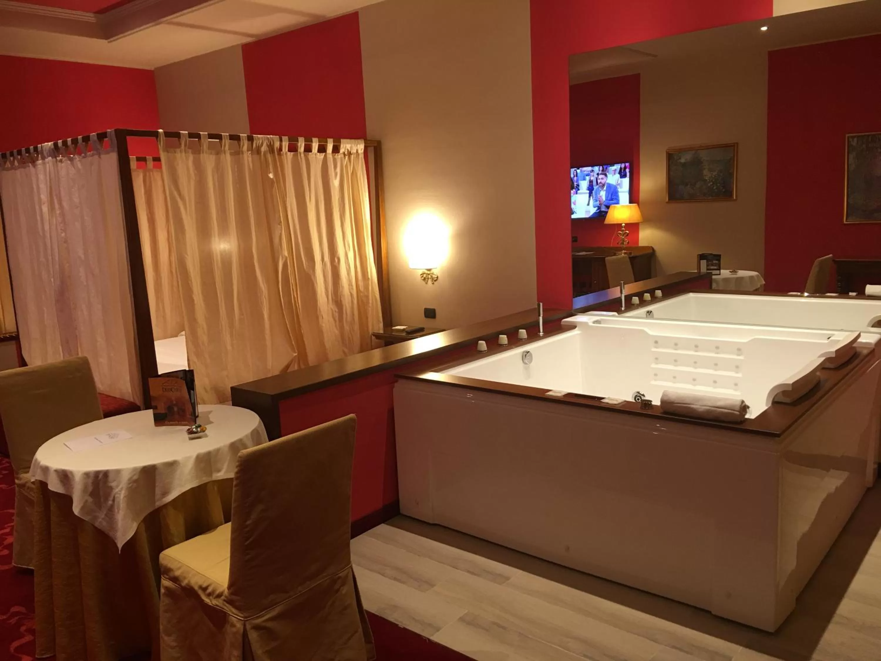 Photo of the whole room, Bed in Hotel Don Carlo