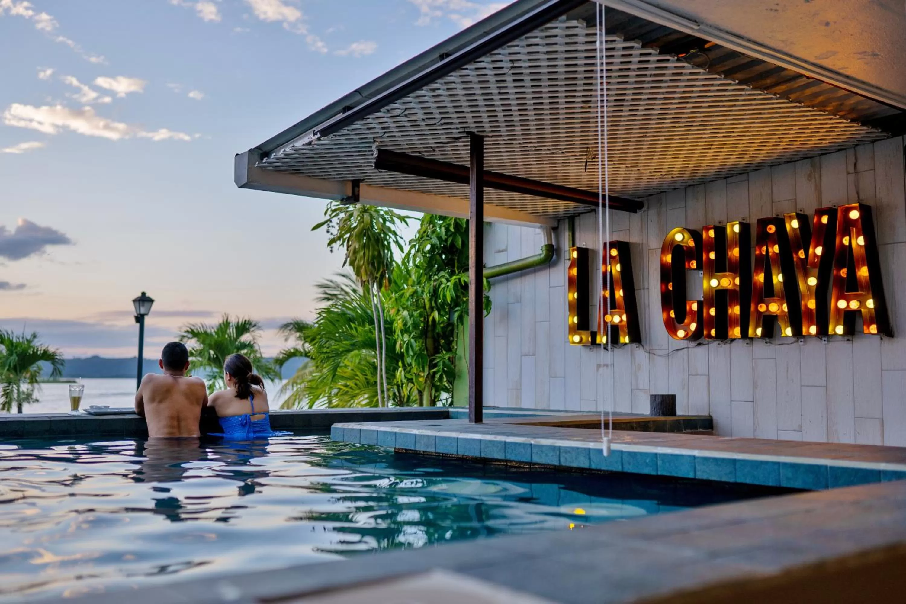 Swimming pool in Hotel Peten