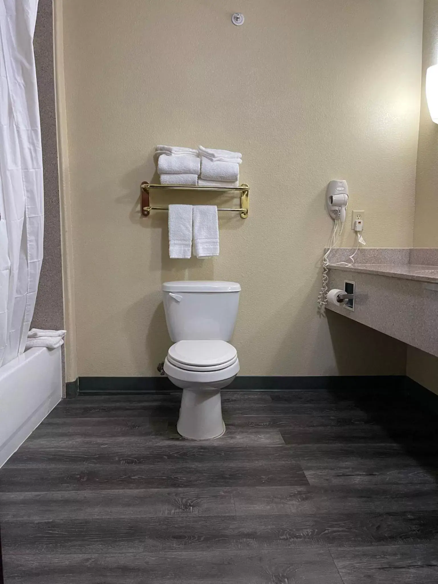 Bathroom in Nature Inn & Suites