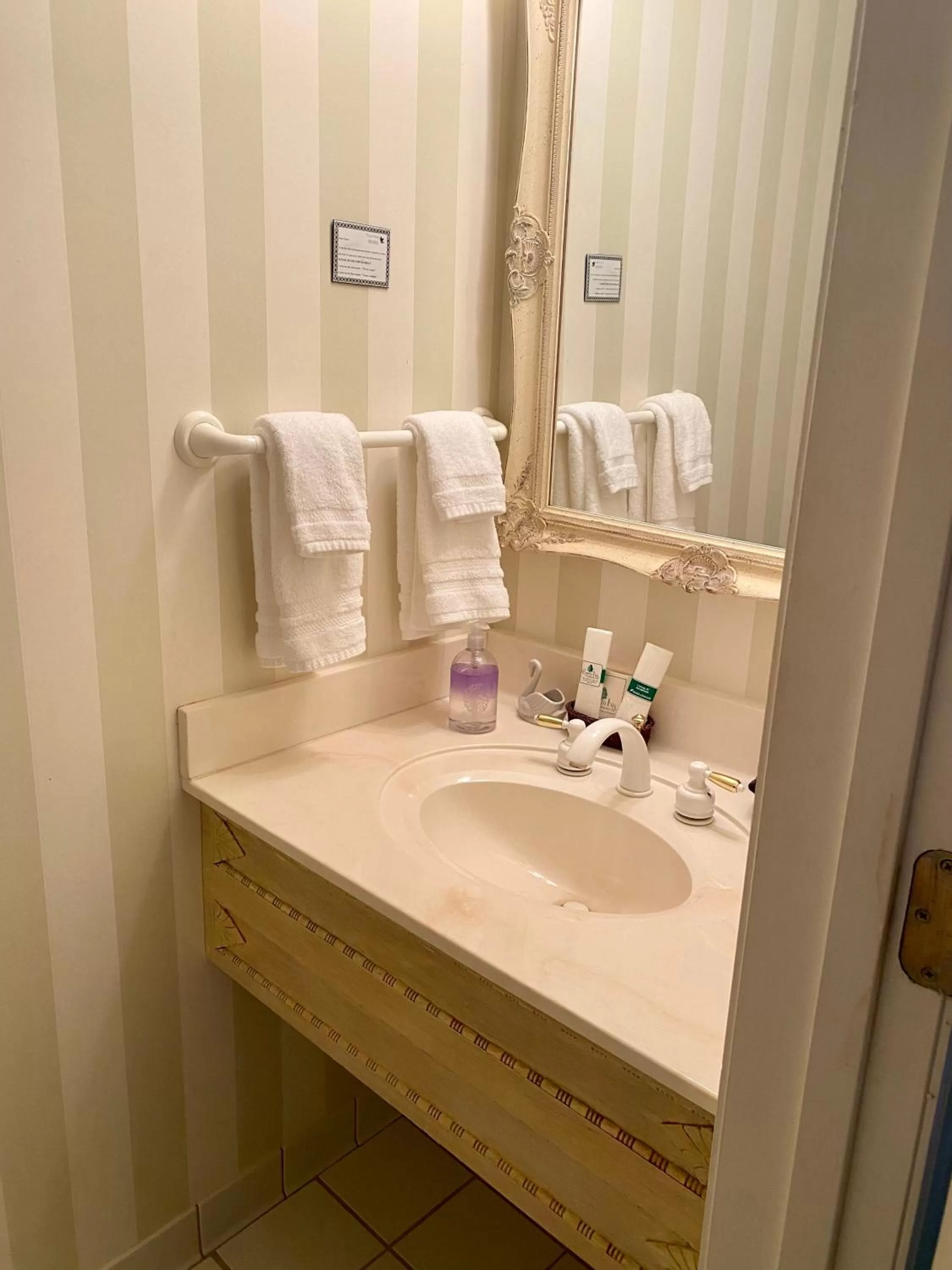 Bathroom in The Cypress Inn