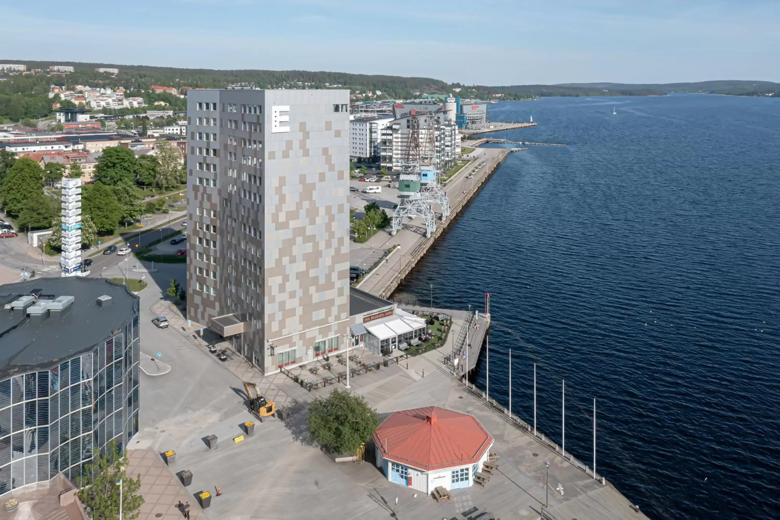 Facade/entrance, Bird's-eye View in Elite Plaza Örnsköldsvik