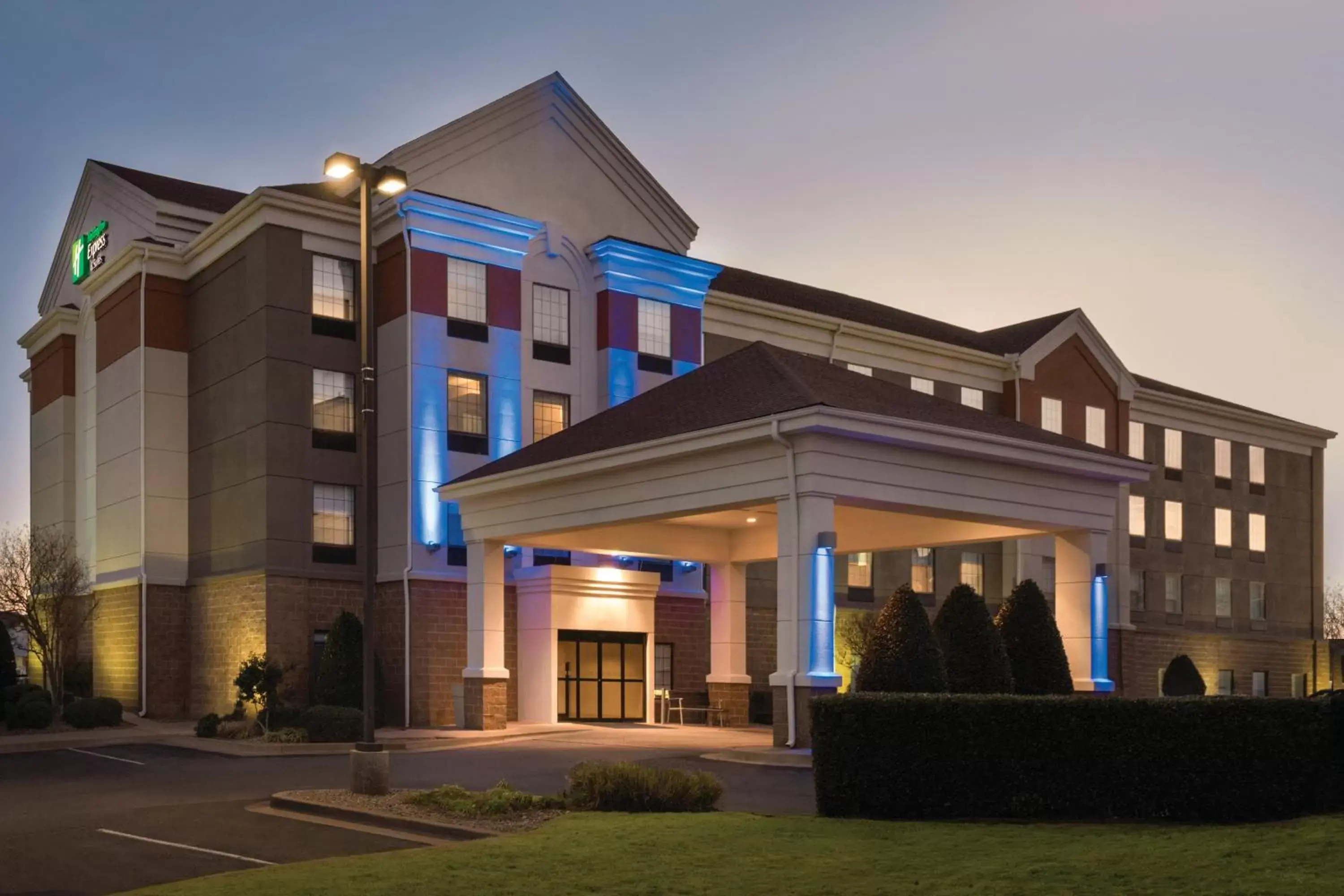 Property Building in Holiday Inn Express Hotel & Suites Lawton-Fort Sill, an IHG Hotel