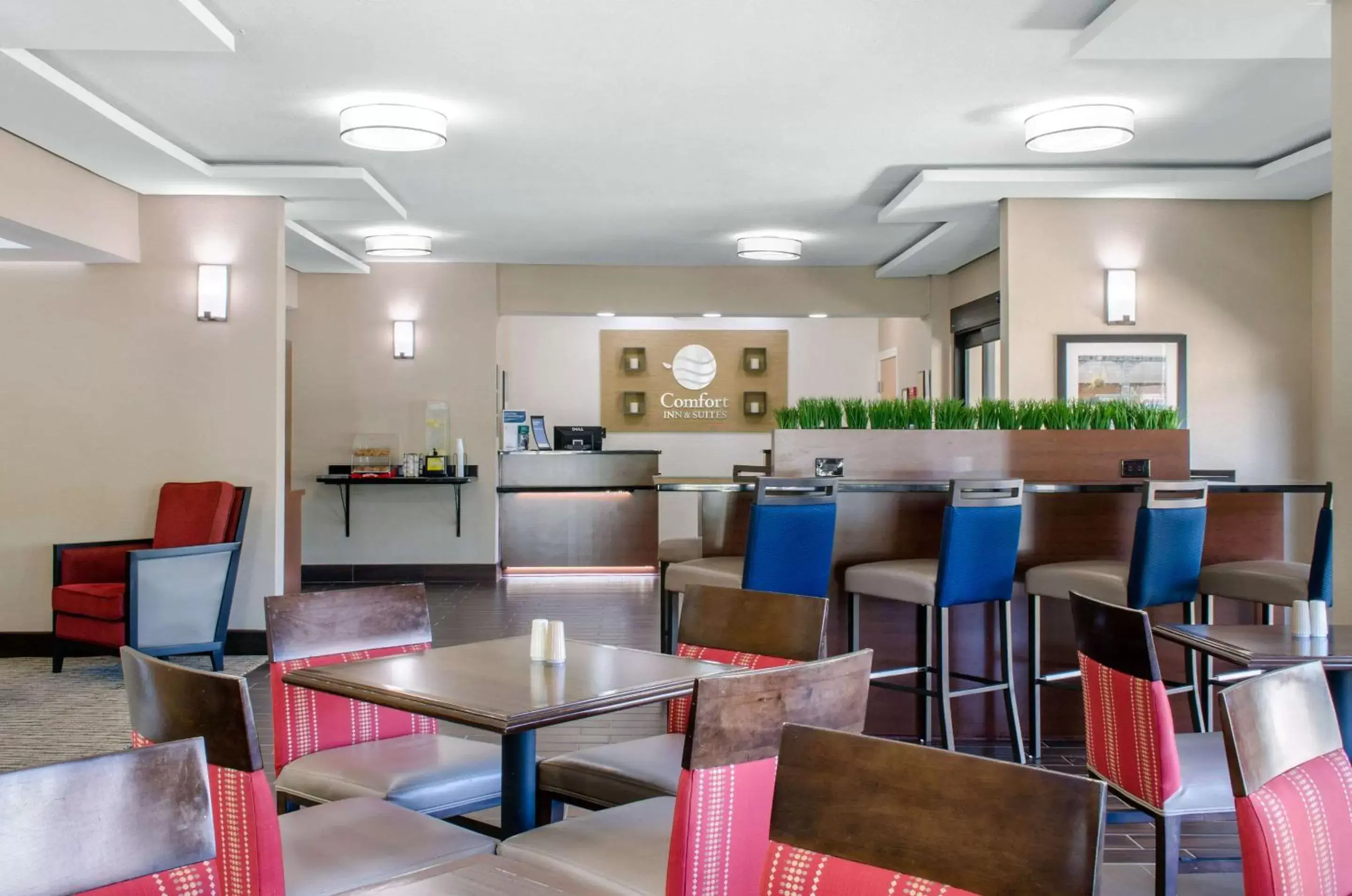 Restaurant/Places to Eat in Comfort Inn & Suites Covington - Mandeville