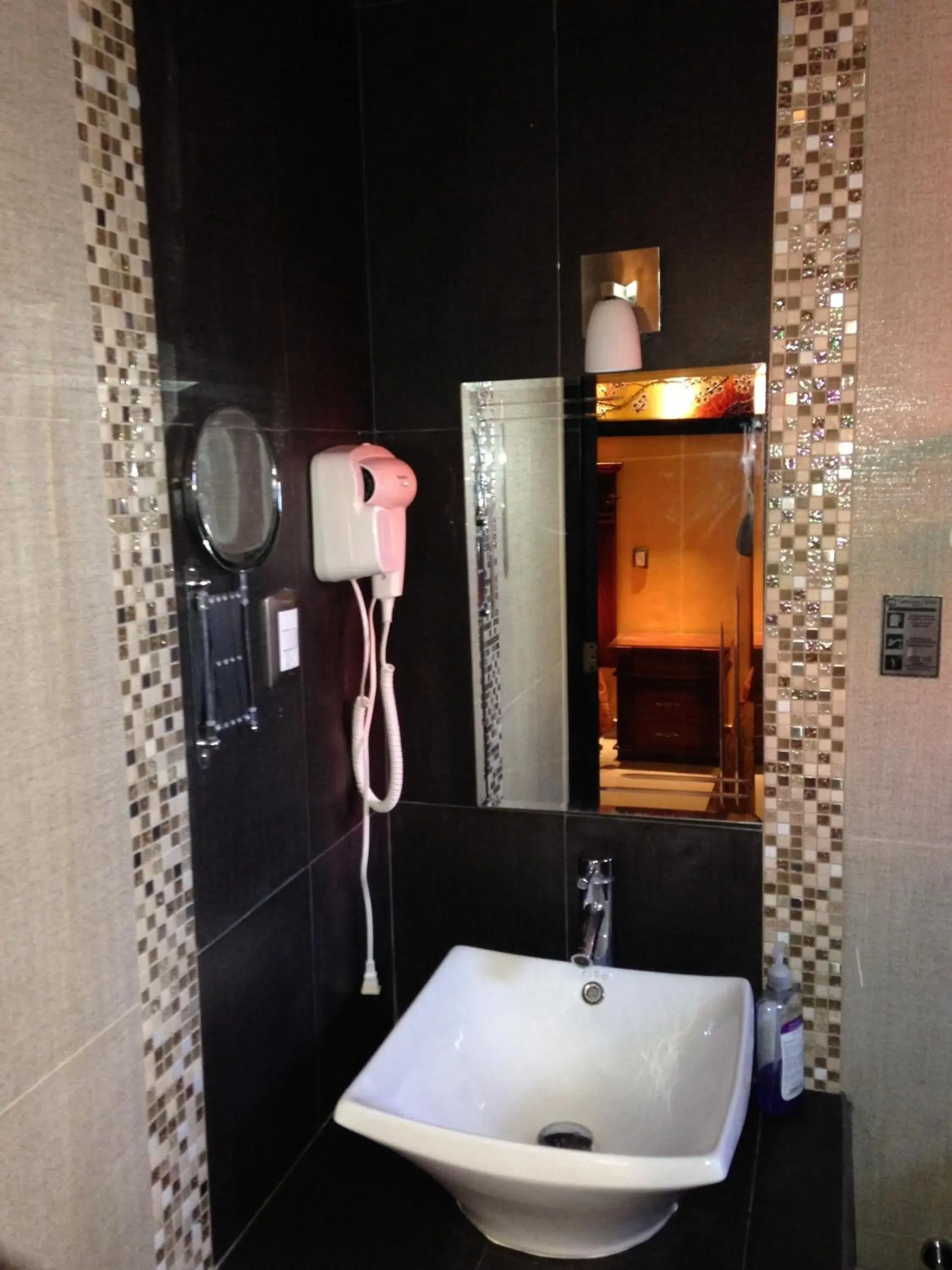 Bathroom in Terracota Corner Rooms