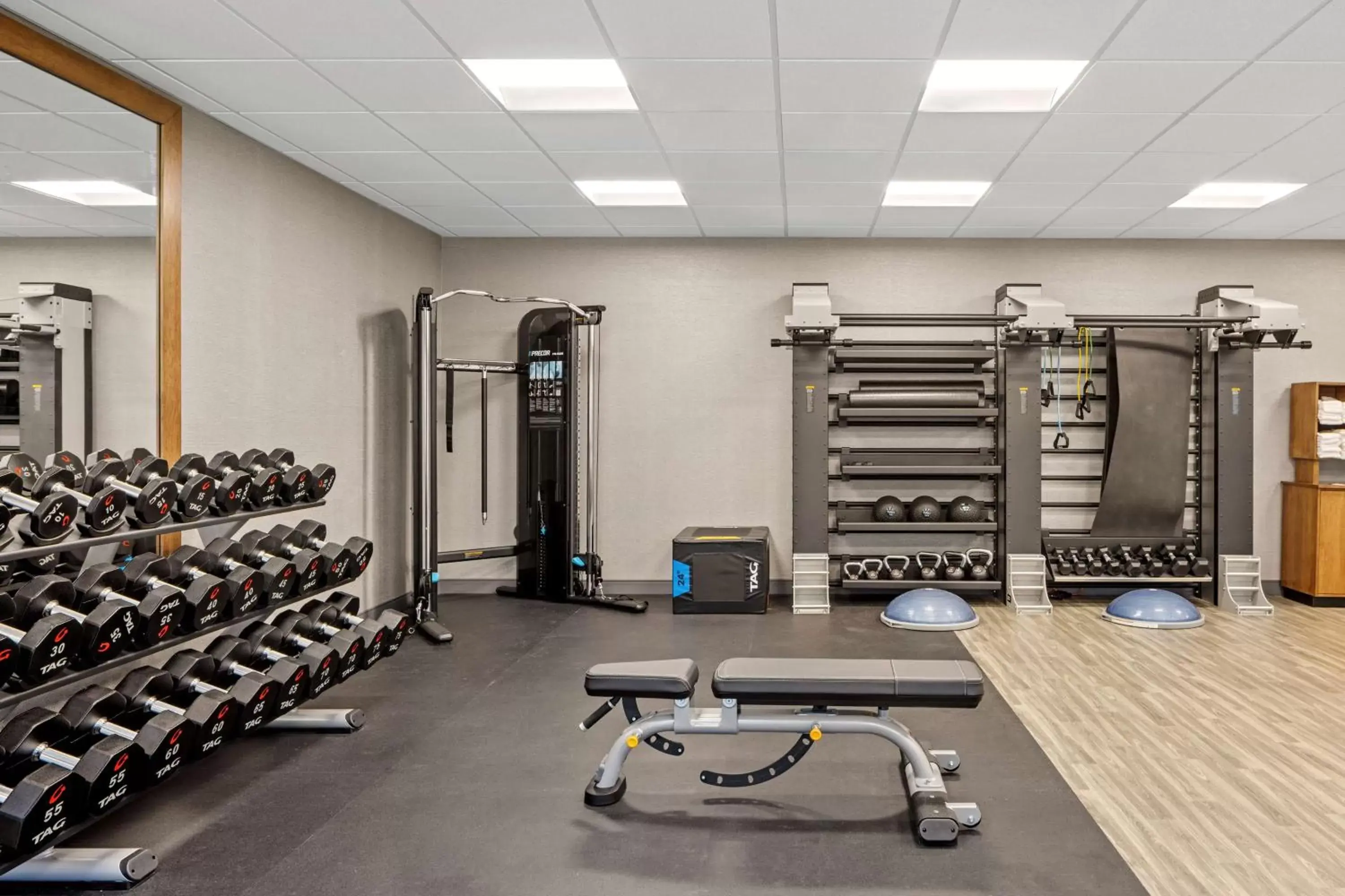 Fitness centre/facilities, Fitness Center/Facilities in Hampton Inn & Suites Cincinnati West, Oh
