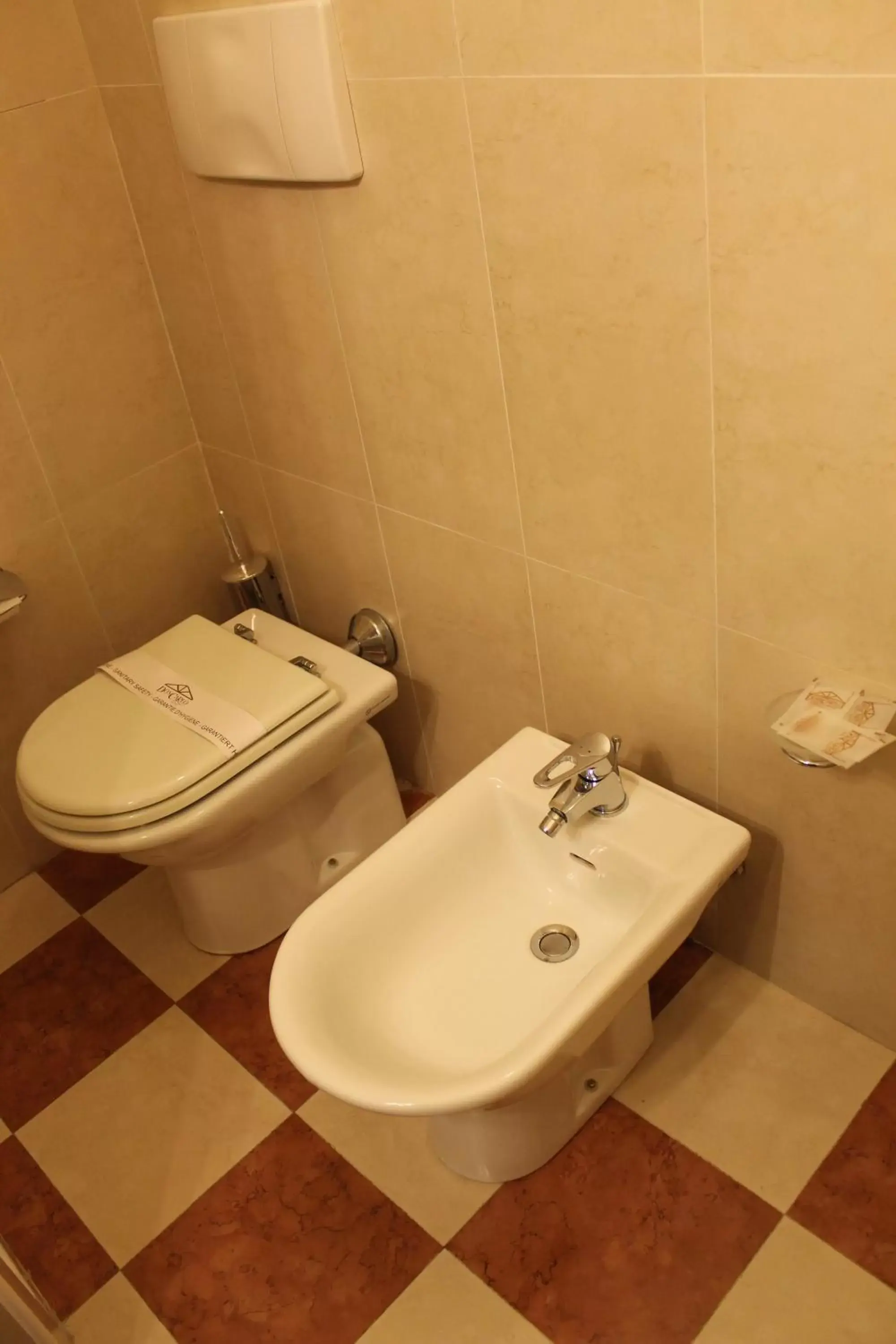 Toilet, Bathroom in Hotel Don Carlo